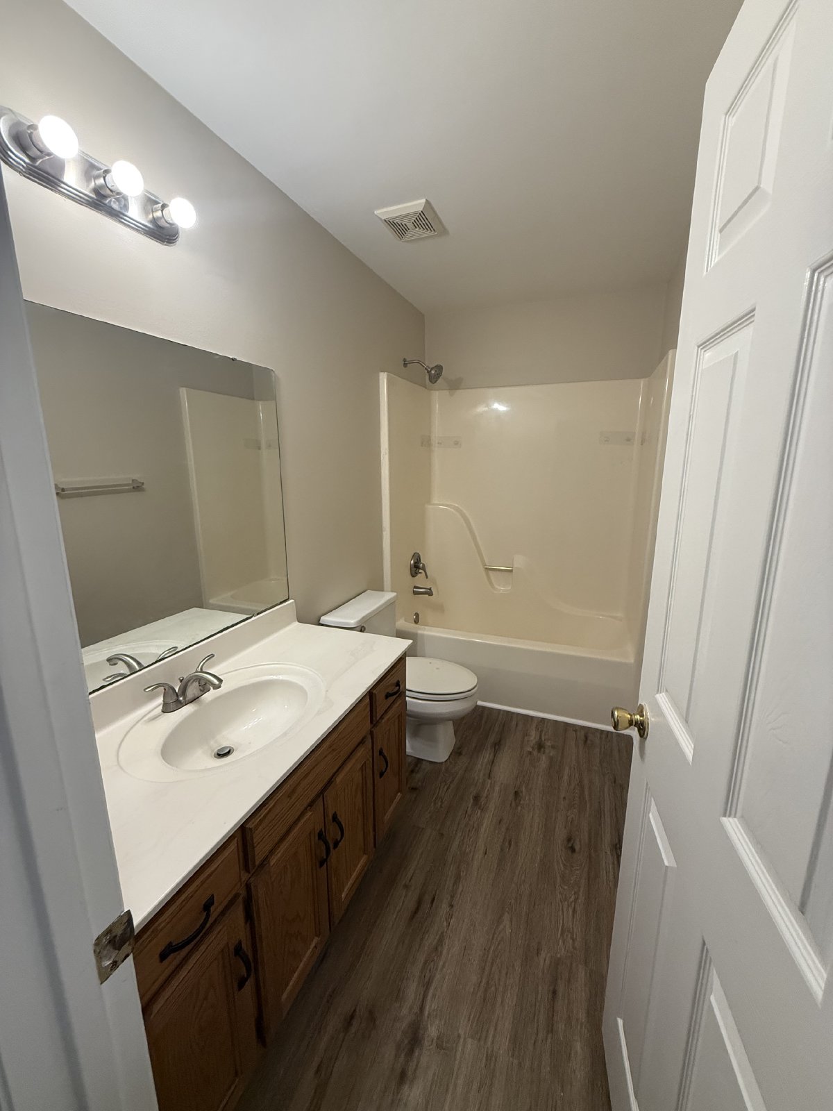 Beautiful 3 Bedroom 2.5 Bath Home in OOLTEWAH! property image