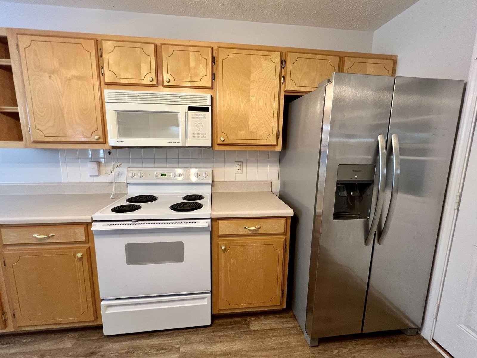 3 bed, 2 Bath, Garage + Screened Back Porch, Near Cason Ln property image