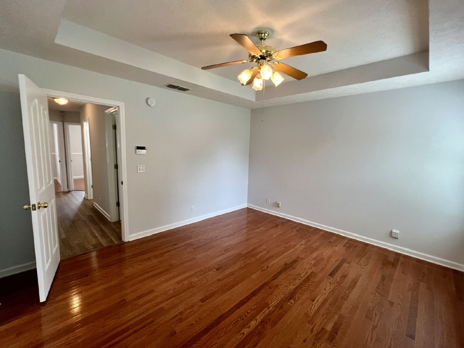 3 bed, 2 Bath, Garage + Screened Back Porch, Near Cason Ln property image