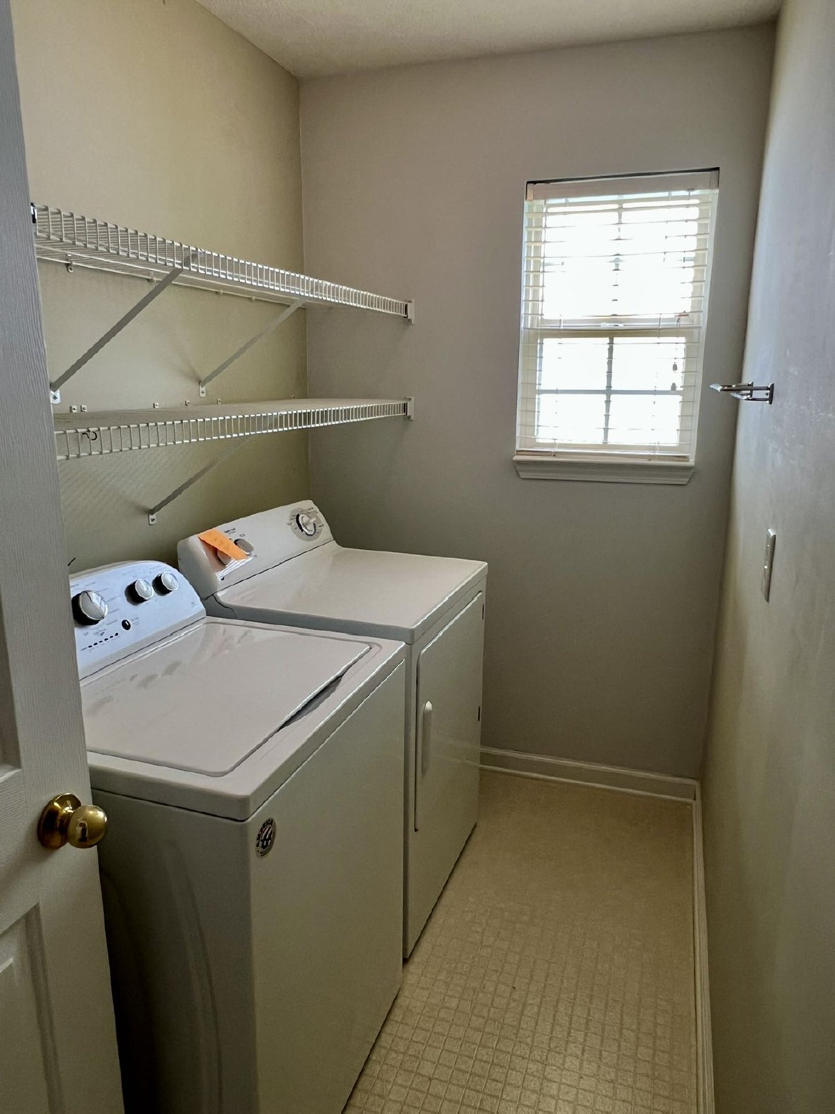 3 bed, 2 Bath, Garage + Screened Back Porch, Near Cason Ln property image