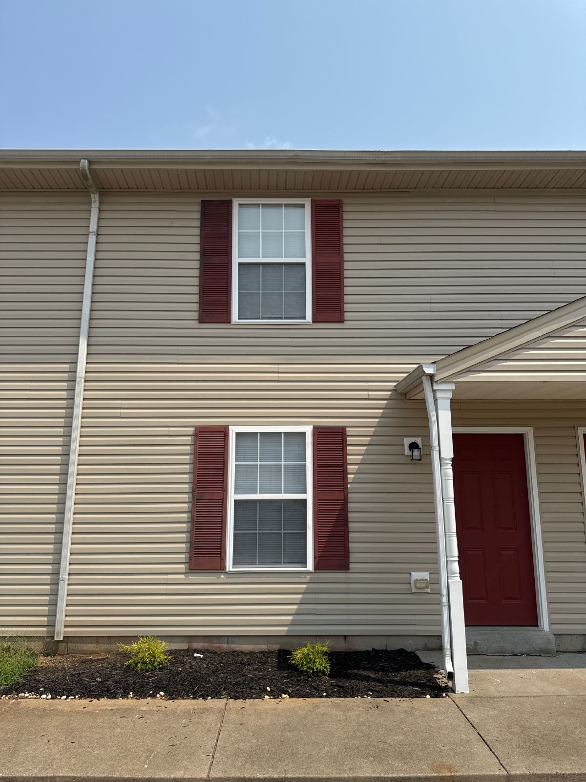 2 Bed, 1.5 Bath Townhome *Move-In Special 1/2 off 1st Month's Rent for Qualified Applicant property image