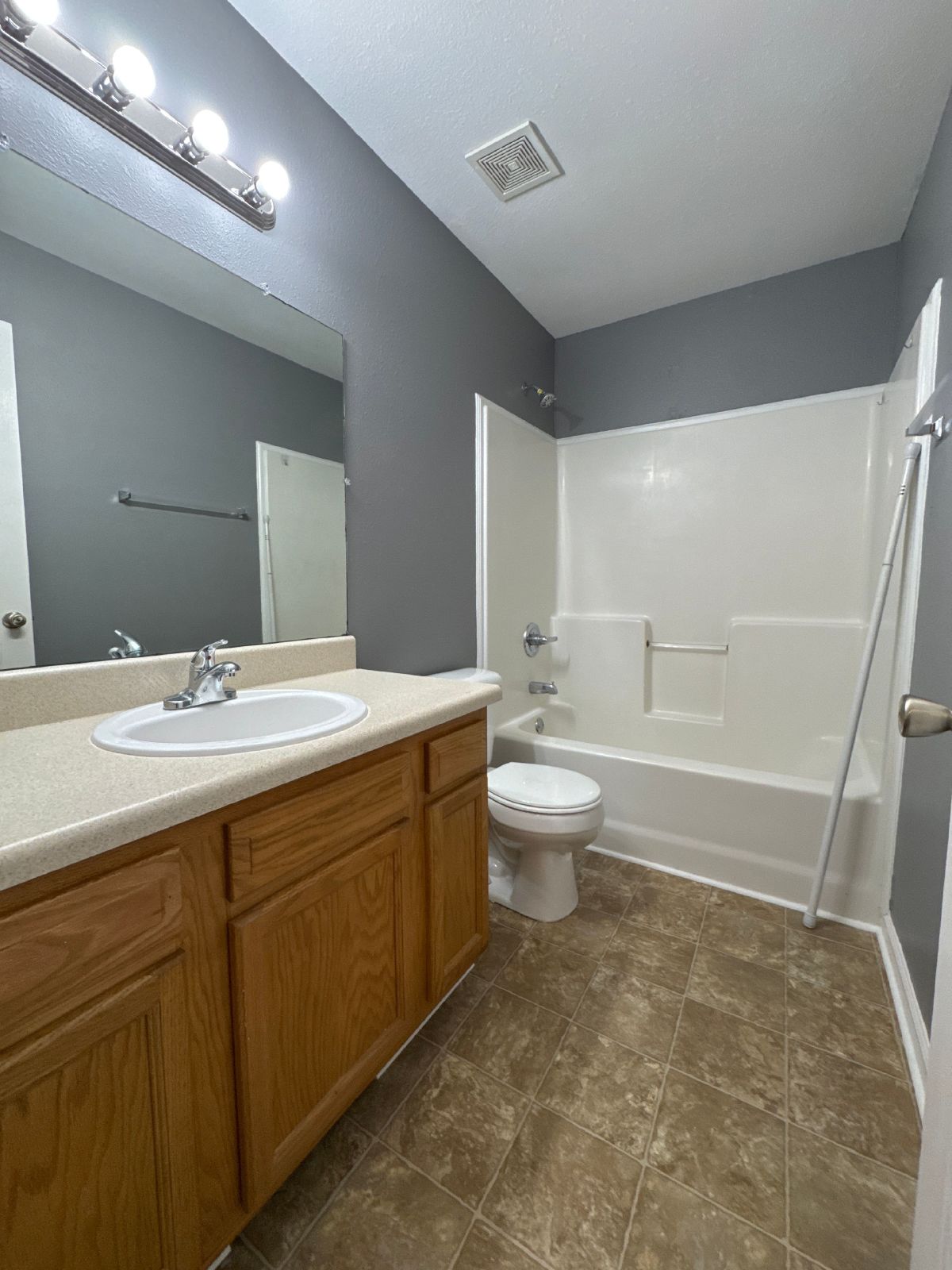 2 Bed, 1.5 Bath Townhome *Move-In Special 1/2 off 1st Month's Rent for Qualified Applicant property image