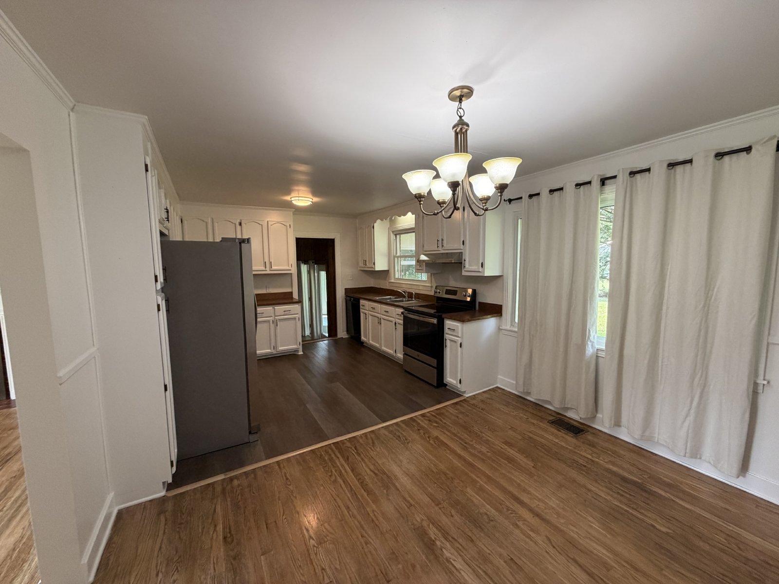 2 bedroom, 1 bath home near Harding Place property image