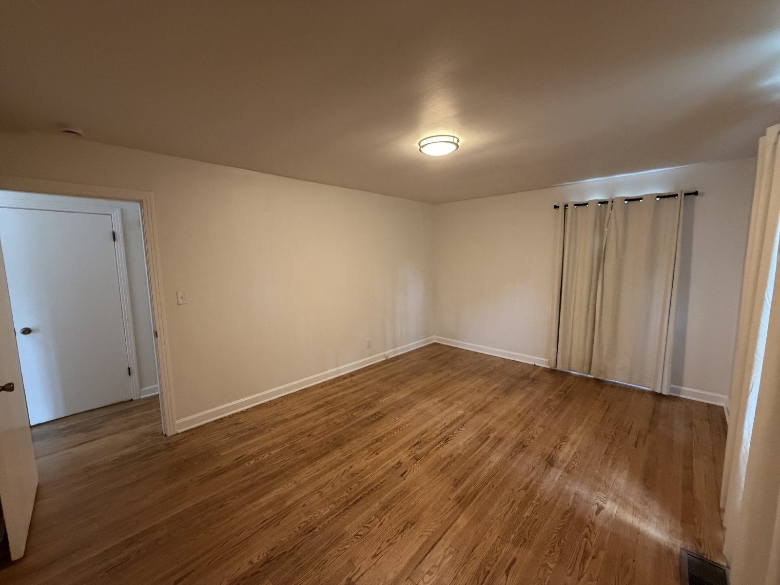 2 bedroom, 1 bath home near Harding Place property image