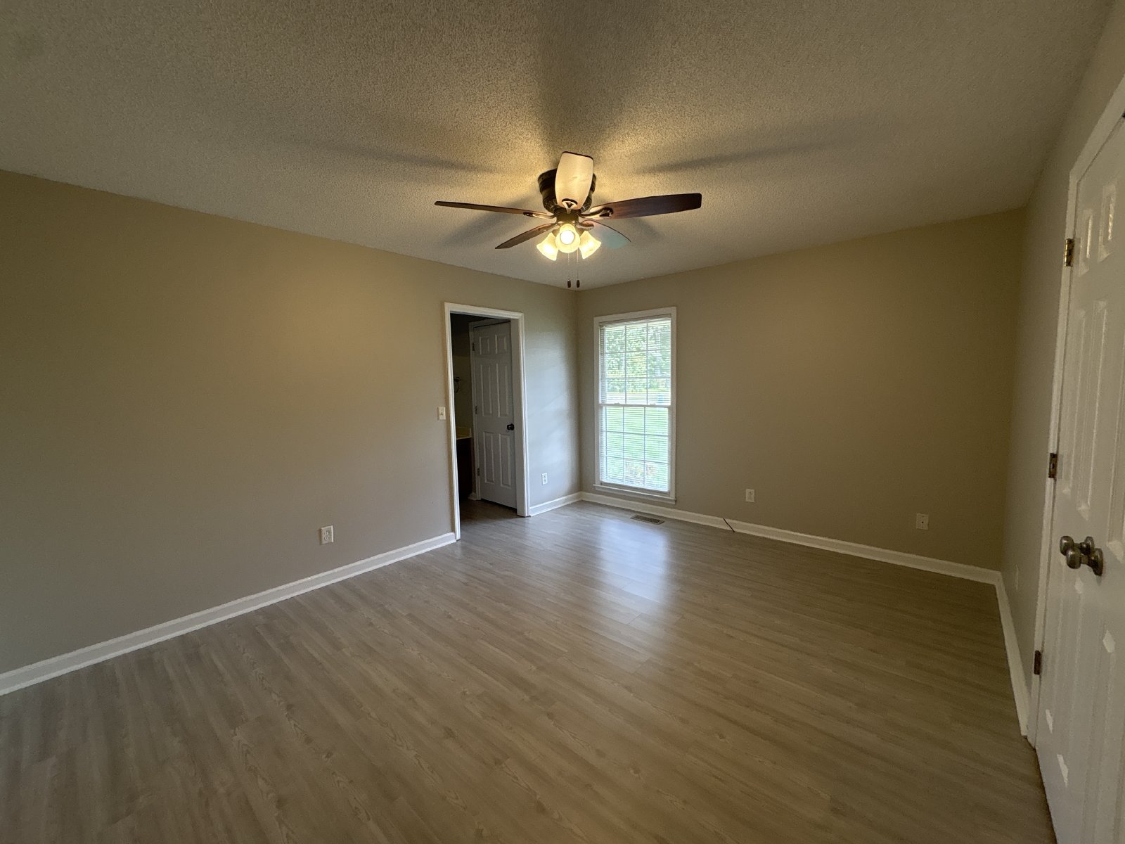 Spacious Brick Home with Fenced-In Back yard! property image