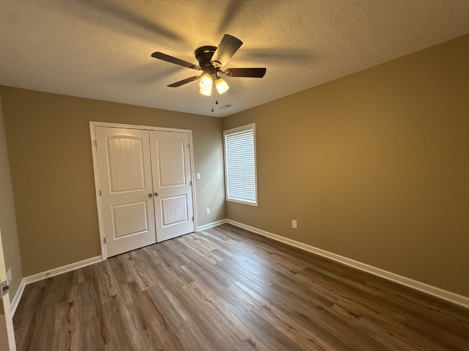 Charming Townhome in Convenient Tullahoma Location.... property image