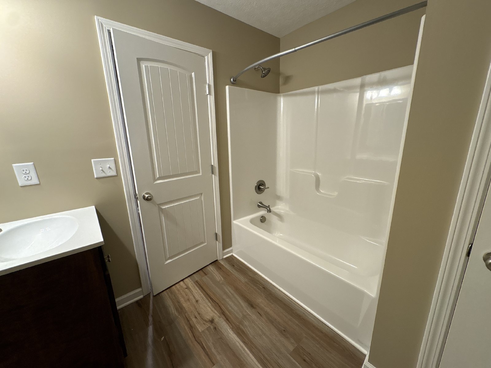 Charming Townhome in Convenient Tullahoma Location.... property image