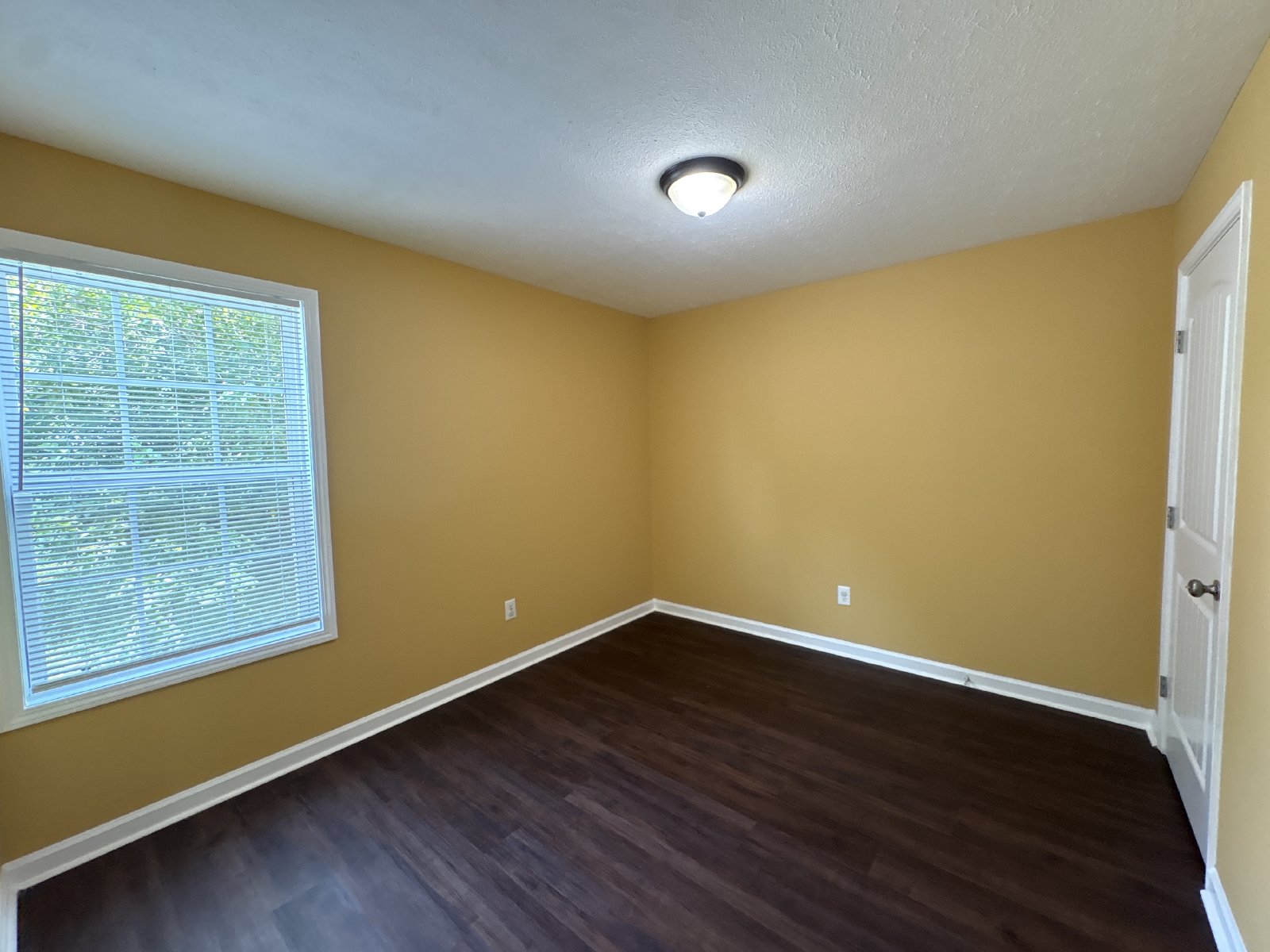 Charming Home Near Historic Downtown Tullahoma! property image