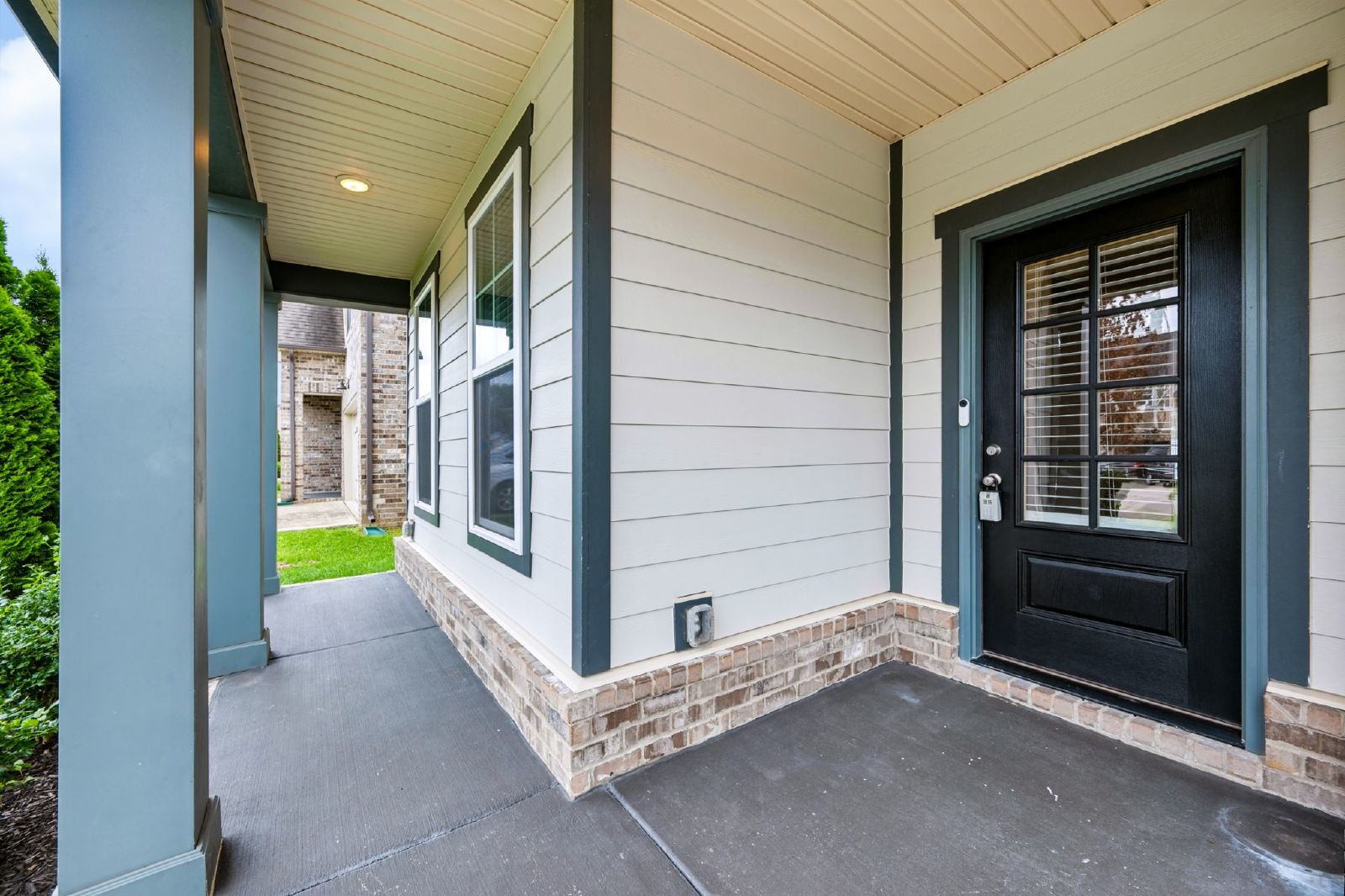 Beautiful 4 Bedroom, 3 Bath Home + Bonus - Available in Smyrna! property image