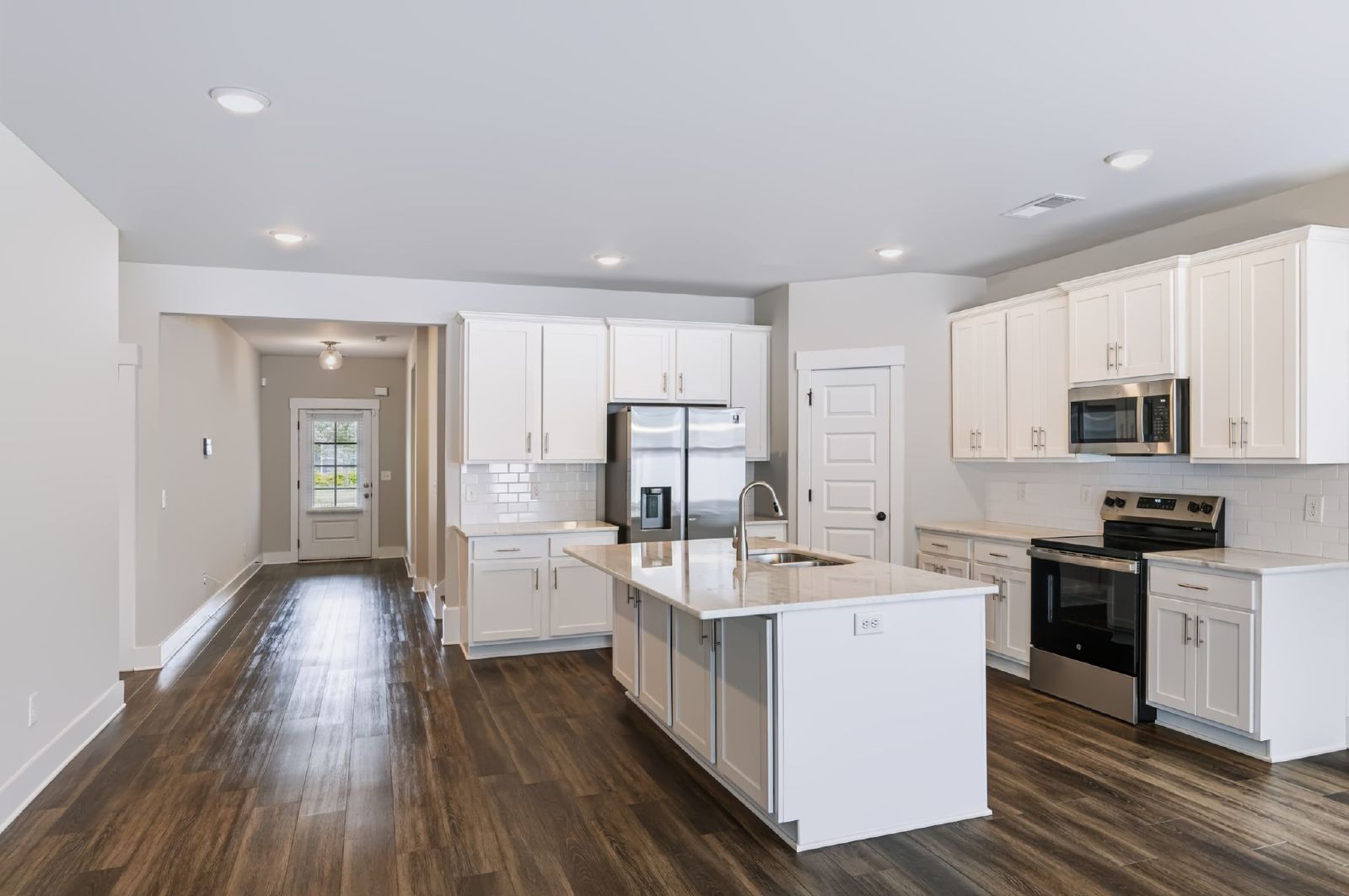 Beautiful 4 Bedroom, 3 Bath Home + Bonus - Available in Smyrna! property image