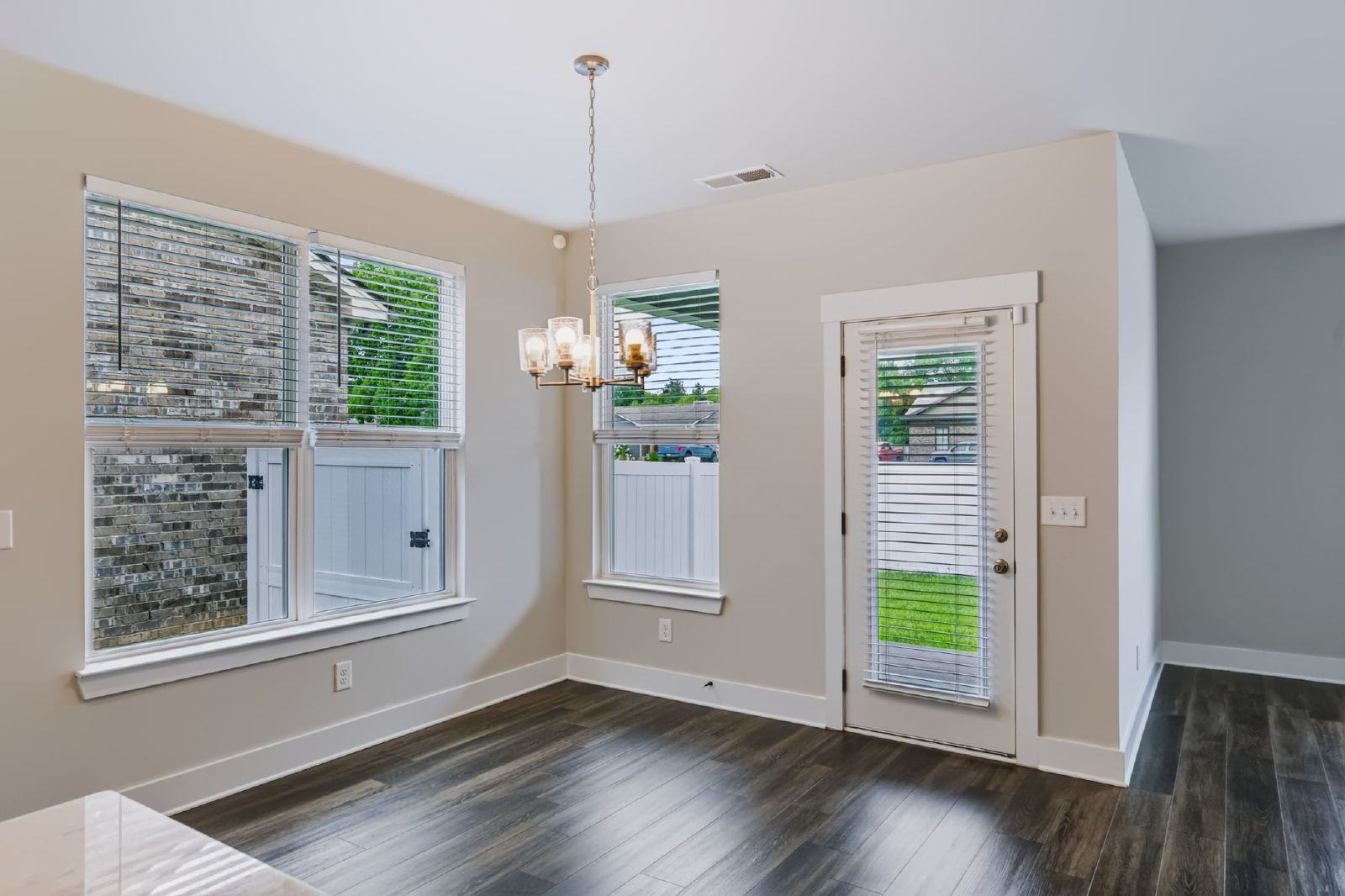 Beautiful 4 Bedroom, 3 Bath Home + Bonus - Available in Smyrna! property image