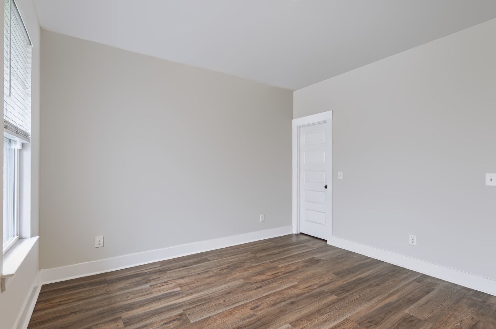 Beautiful 4 Bedroom, 3 Bath Home + Bonus - Available in Smyrna! property image