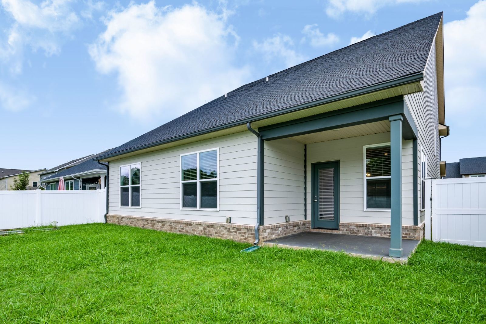 Beautiful 4 Bedroom, 3 Bath Home + Bonus - Available in Smyrna! property image