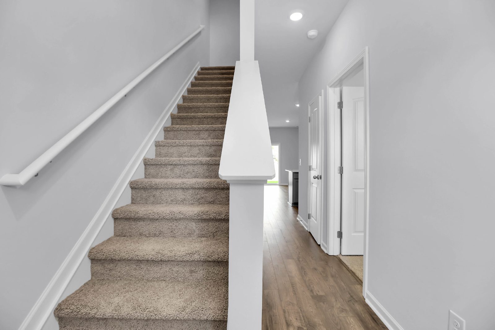 BRAND NEW 3-BEDROOM TOWNHOME IN LEBANON! property image