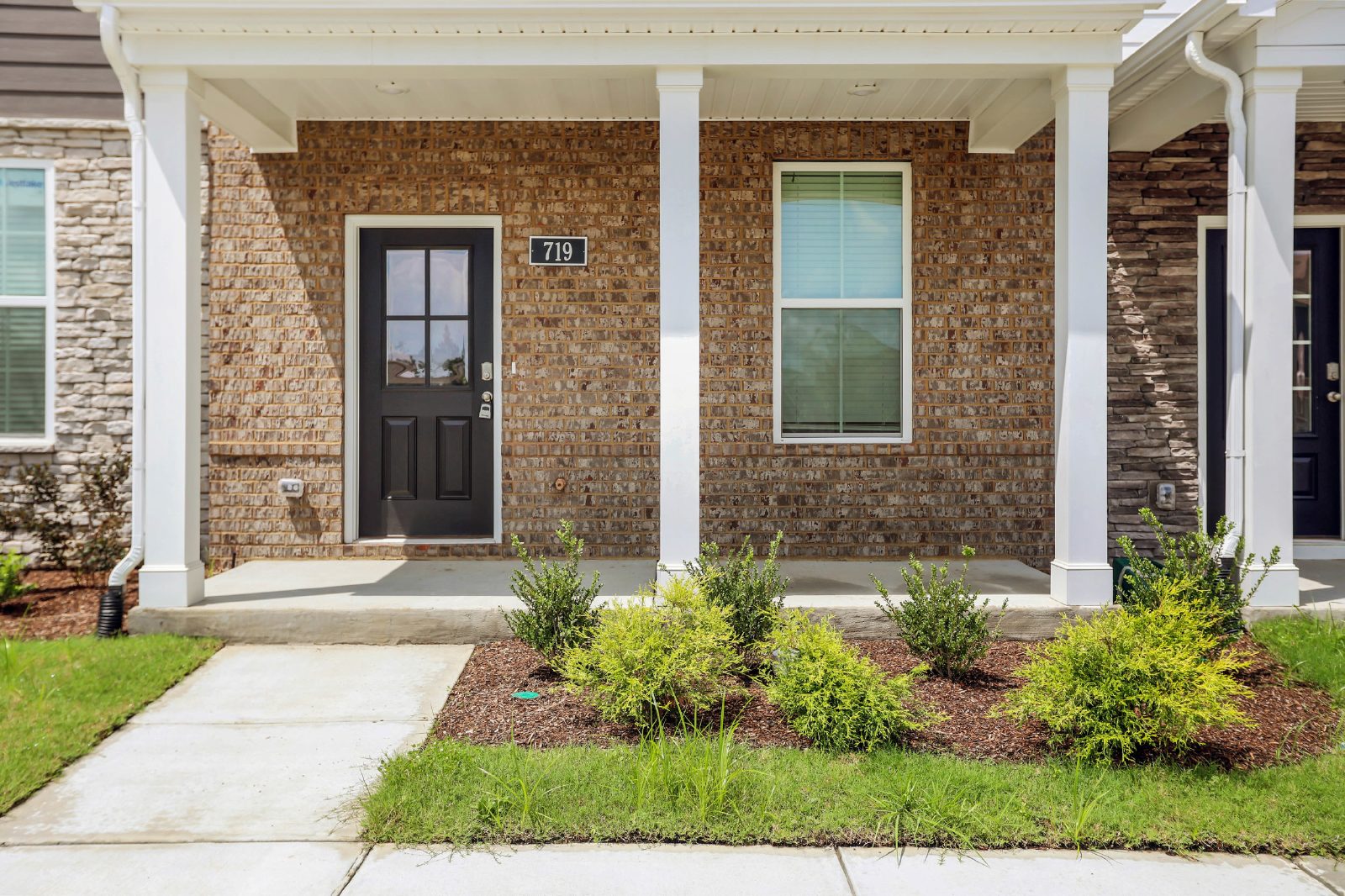 BRAND NEW 3-BEDROOM TOWNHOME IN LEBANON! property image