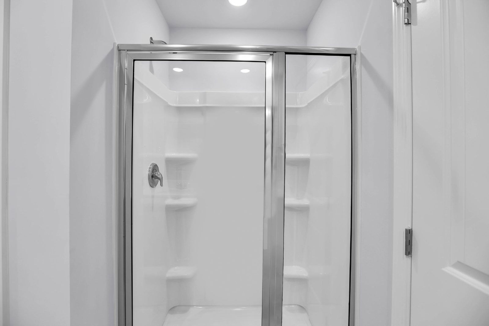 BRAND NEW 3-BEDROOM TOWNHOME IN LEBANON! property image