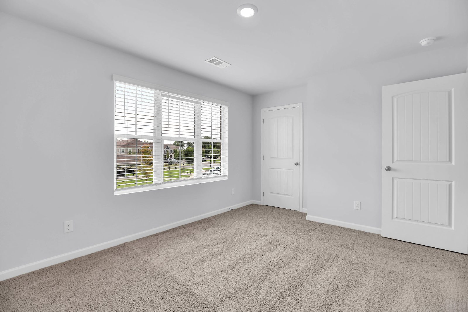 BRAND NEW 3-BEDROOM TOWNHOME IN LEBANON! property image