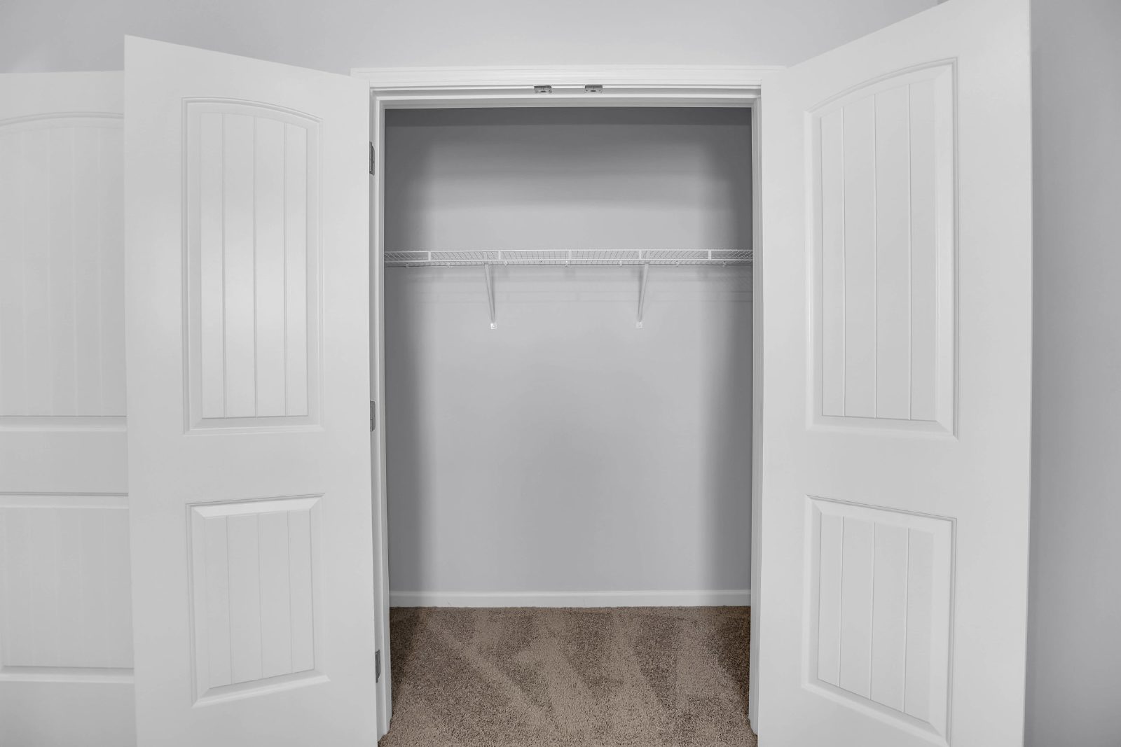 BRAND NEW 3-BEDROOM TOWNHOME IN LEBANON! property image