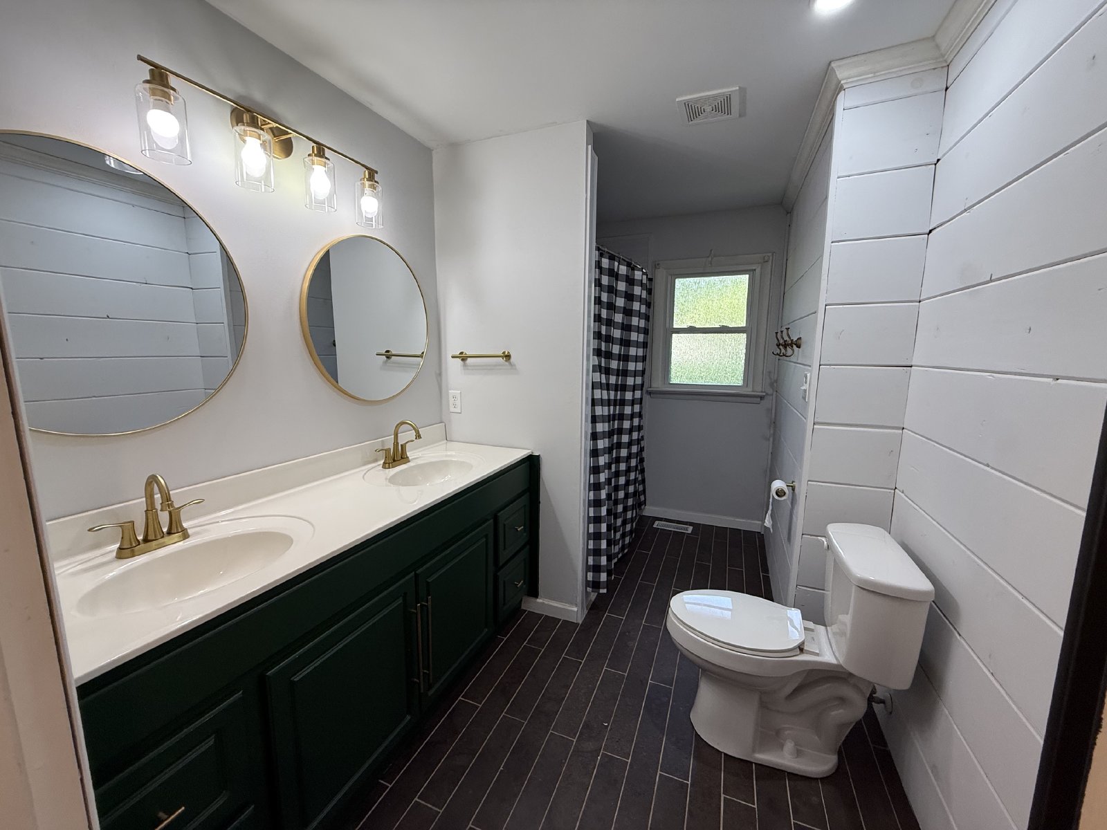 Beautifully Remodeled 3-Bedroom Home with Large Fenced Yard property image