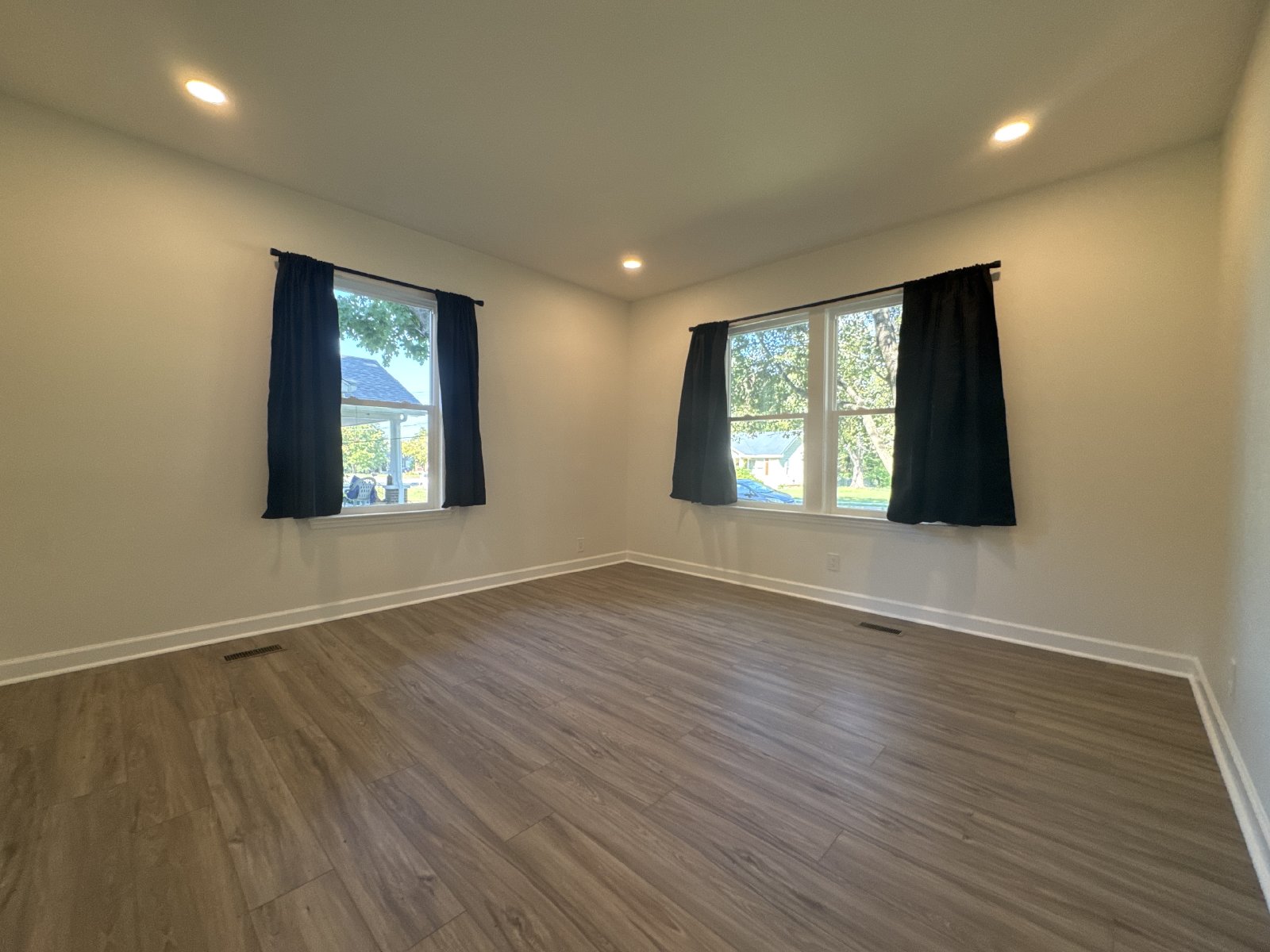 Beautifully Remodeled 3-Bedroom Home in Lebanon’s Castle Heights Neighborhood! property image