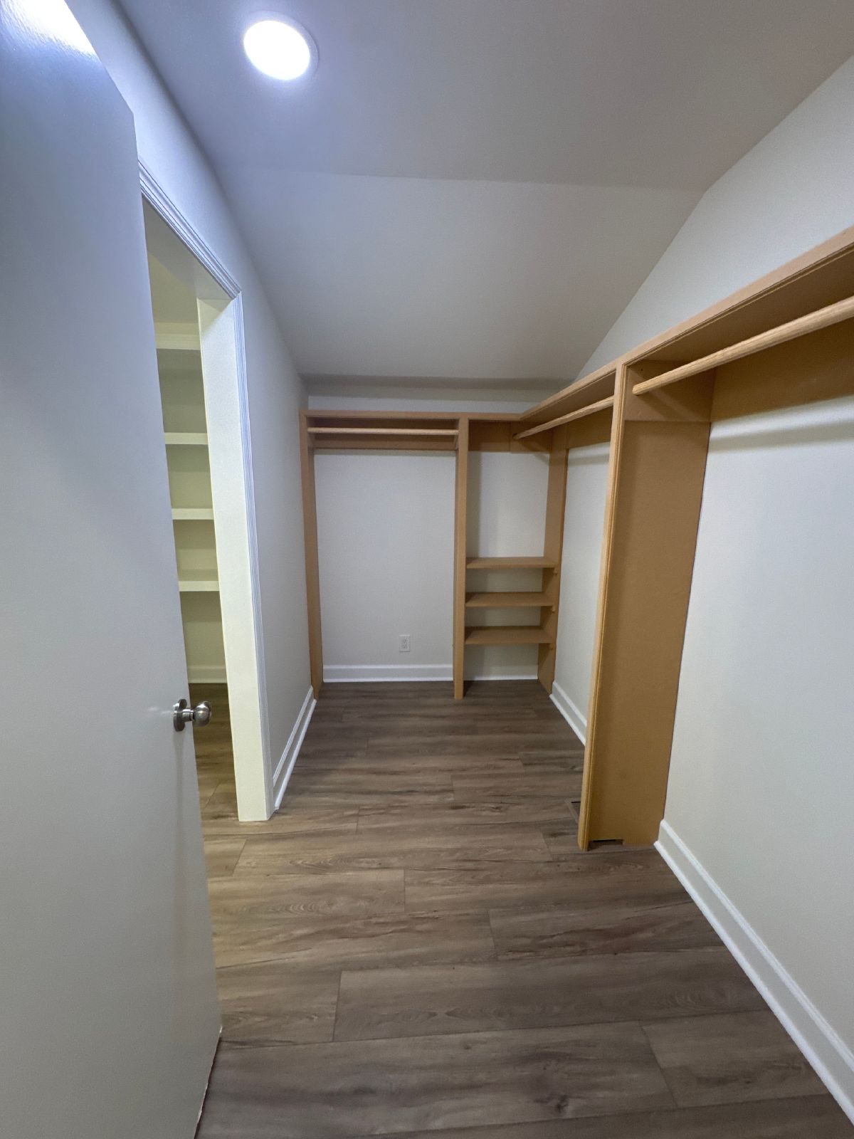 Beautifully Remodeled 3-Bedroom Home in Lebanon’s Castle Heights Neighborhood! property image