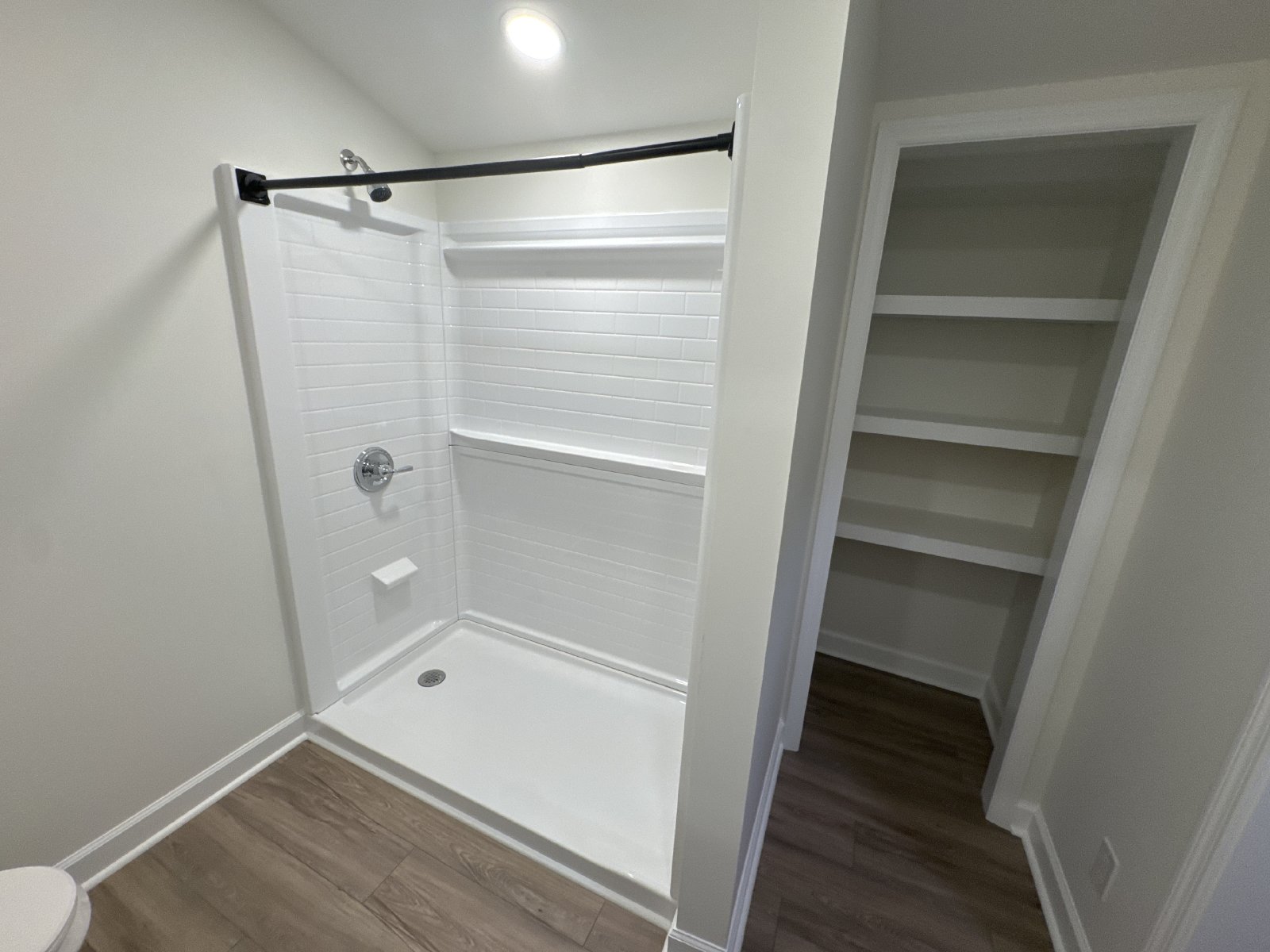 Beautifully Remodeled 3-Bedroom Home in Lebanon’s Castle Heights Neighborhood! property image