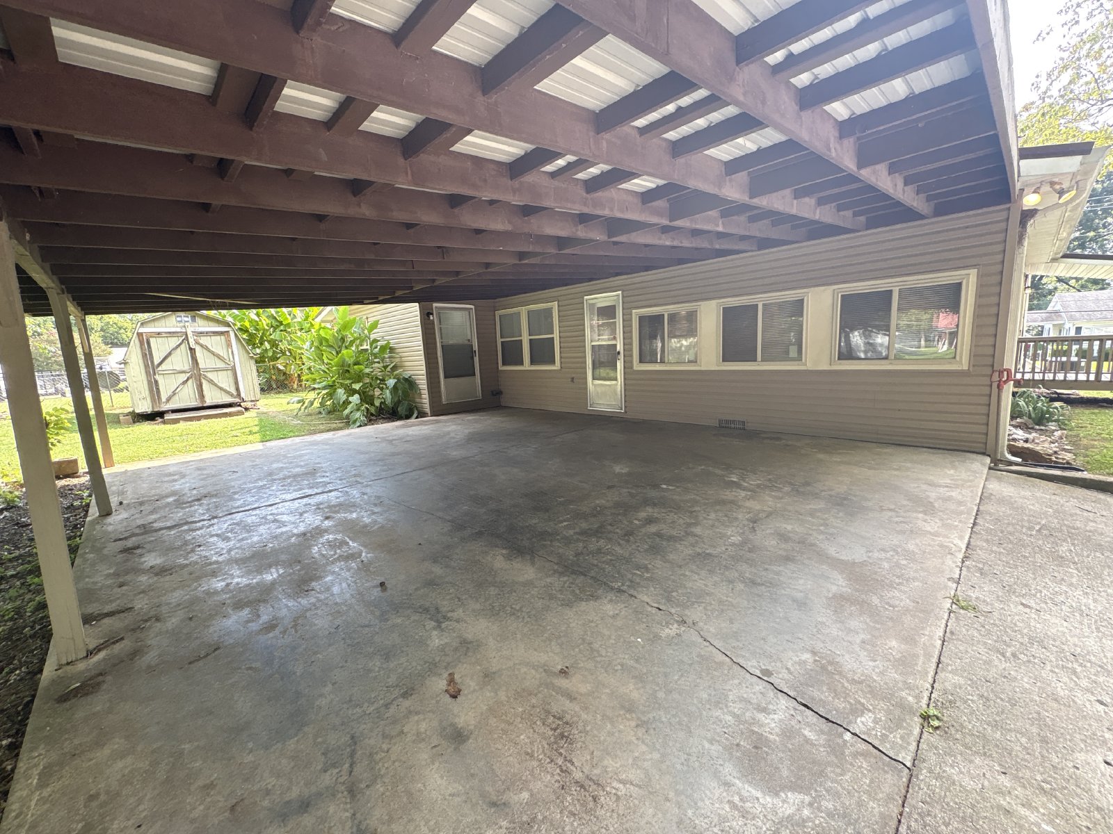 Spacious 3 Bedroom Apartment with Covered Parking! property image