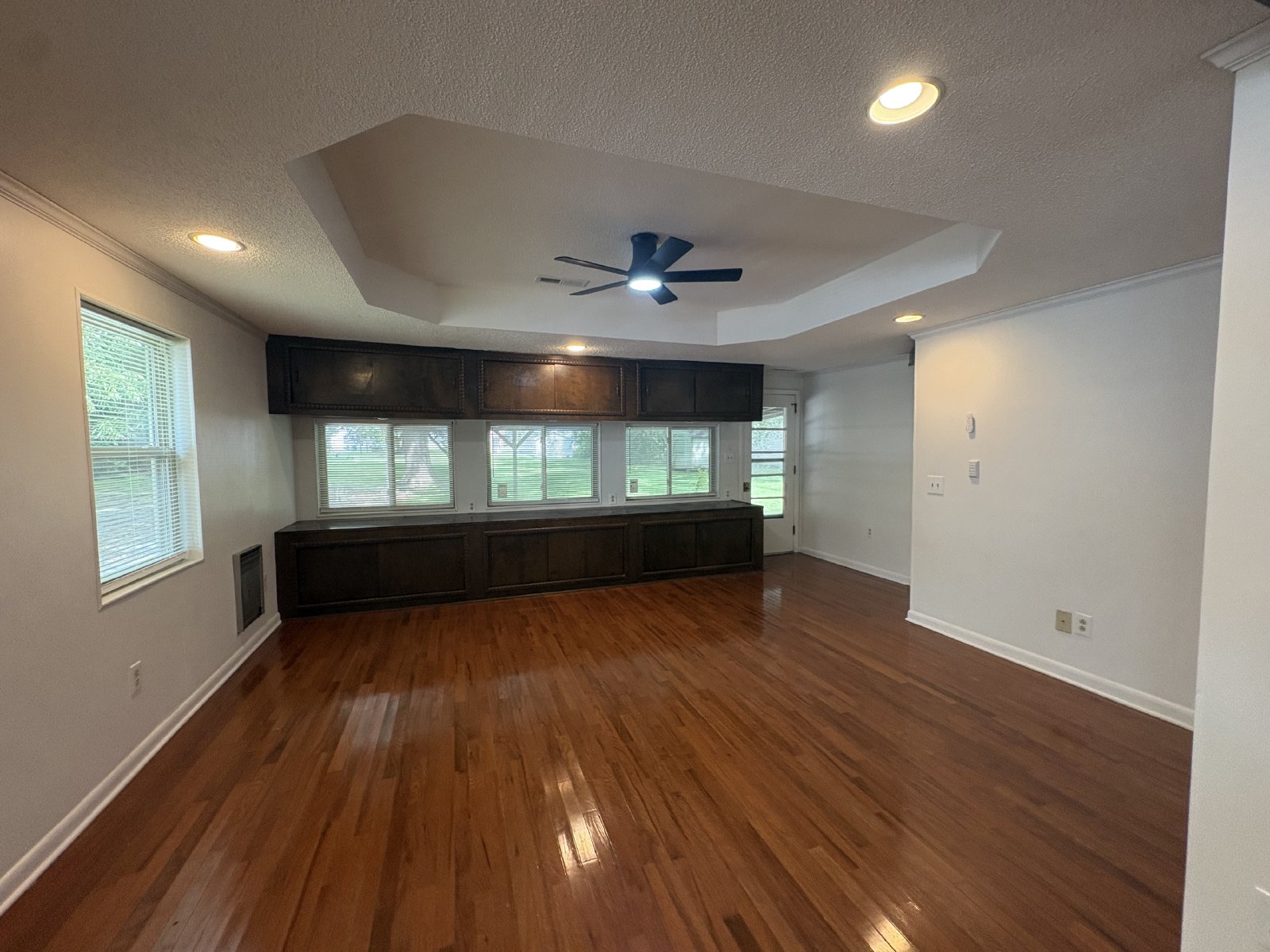 Spacious 3 Bedroom Apartment with Covered Parking! property image