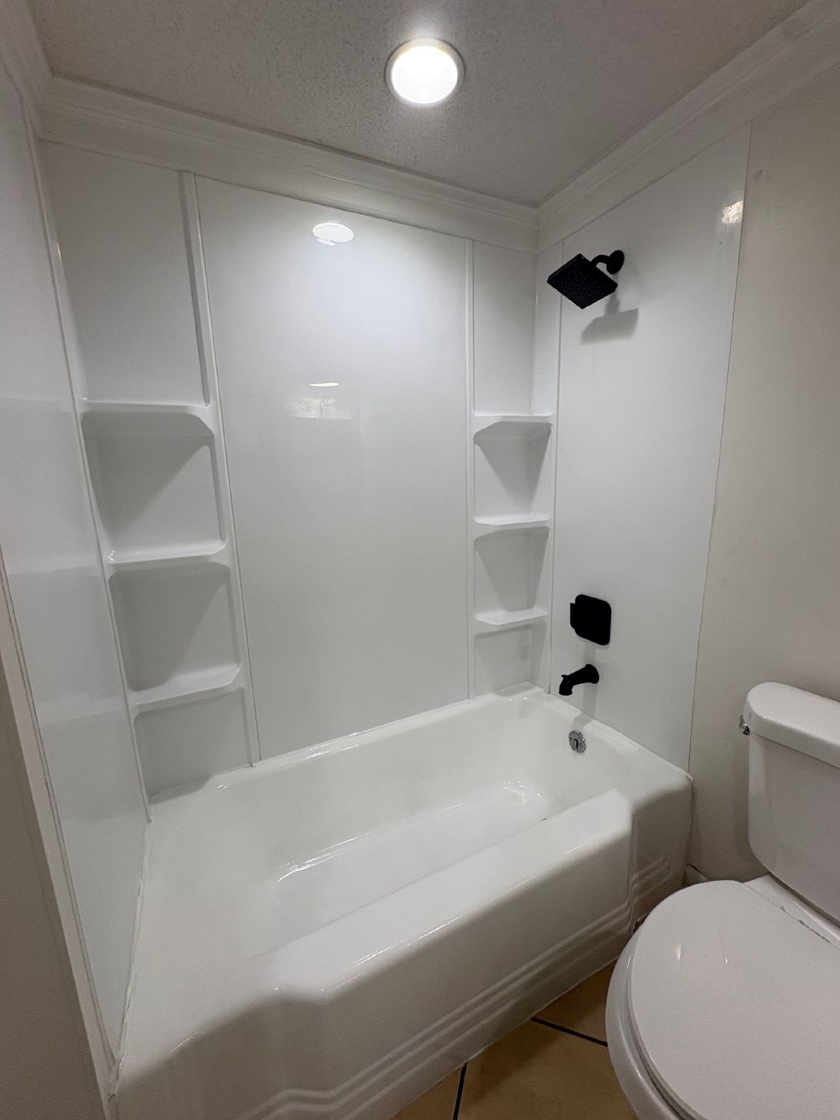 Spacious 3 Bedroom Apartment with Covered Parking! property image