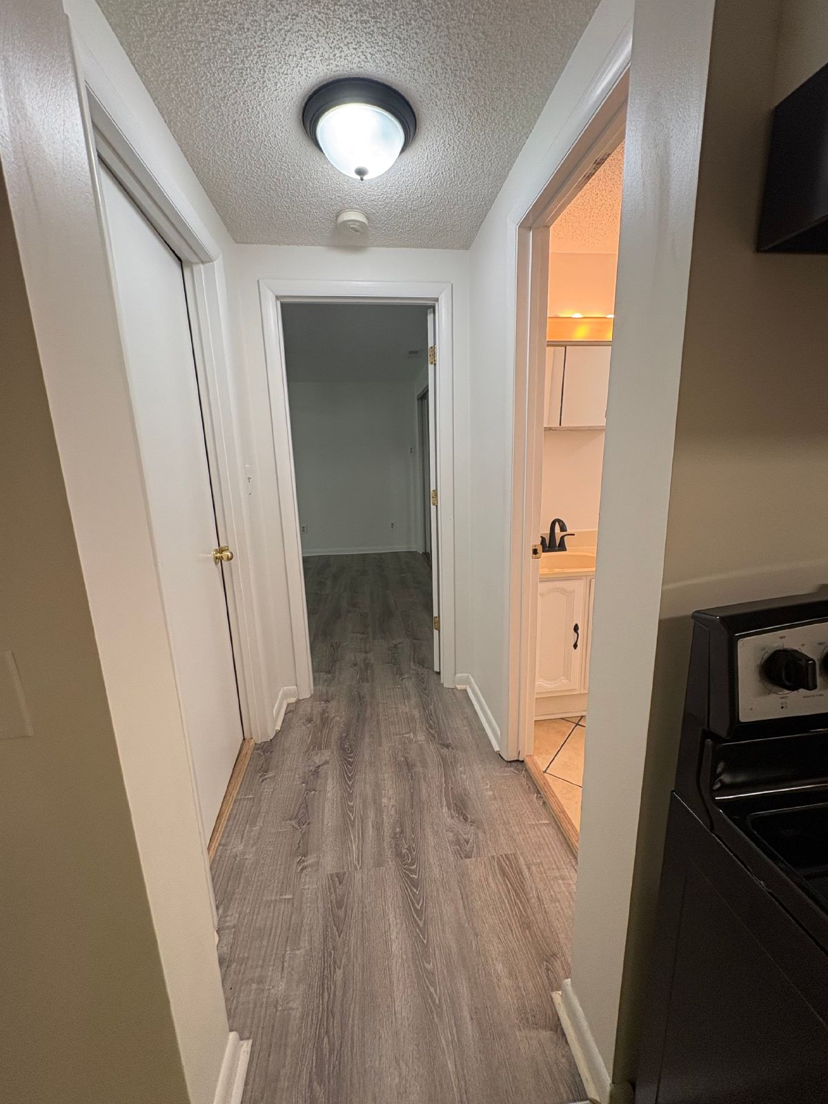 Spacious 3 Bedroom Apartment with Covered Parking! property image