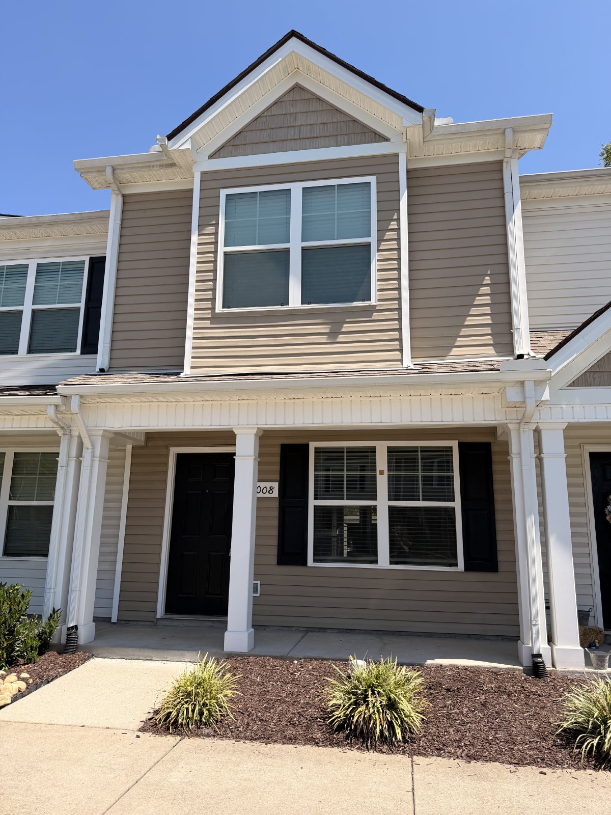$350 Off First Month's Rent! Available Now - Nice 2 BR 2.5 Bath Townhome property image