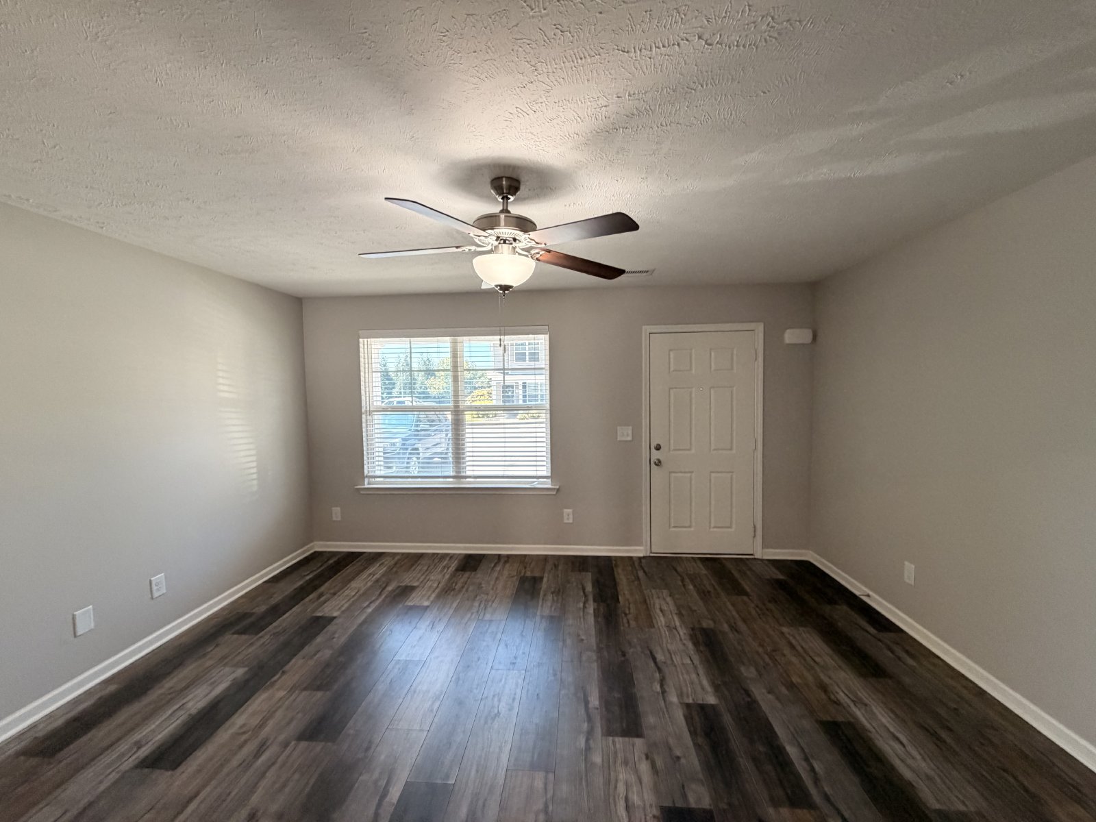 $350 Off First Month's Rent! Available Now - Nice 2 BR 2.5 Bath Townhome property image