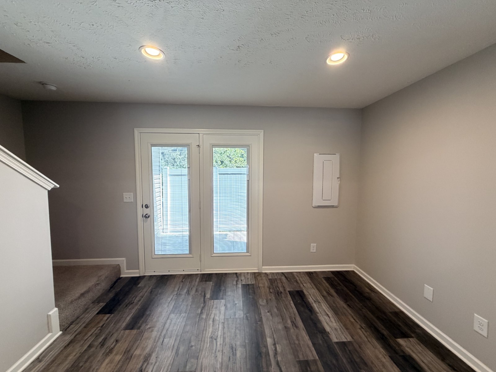 $350 Off First Month's Rent! Available Now - Nice 2 BR 2.5 Bath Townhome property image