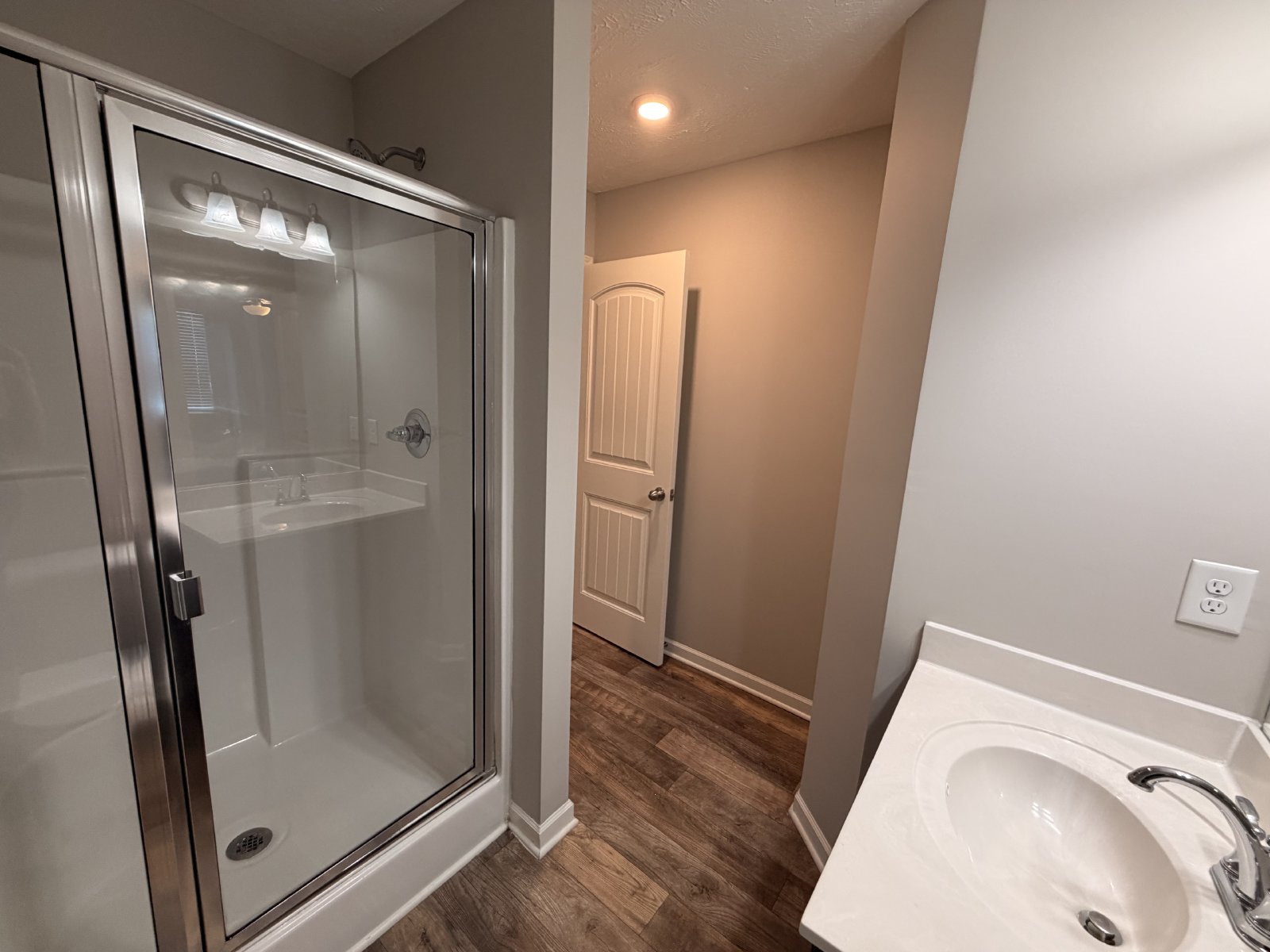 $350 Off First Month's Rent! Available Now - Nice 2 BR 2.5 Bath Townhome property image