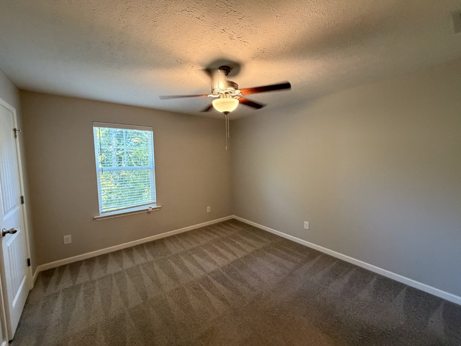 $350 Off First Month's Rent! Available Now - Nice 2 BR 2.5 Bath Townhome property image