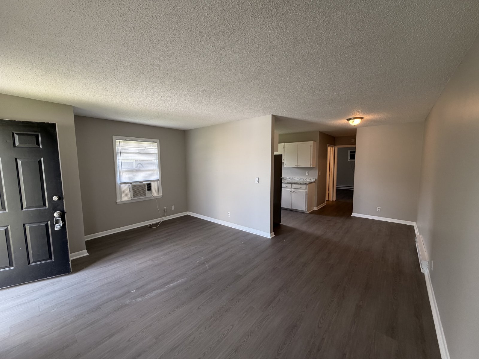 1 Bed 1 Bath Unit In Shelbyvillle property image