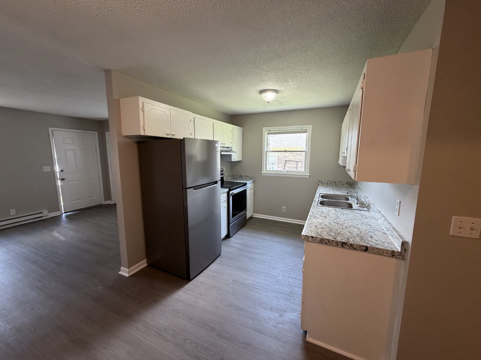 1 Bed 1 Bath Unit In Shelbyvillle property image