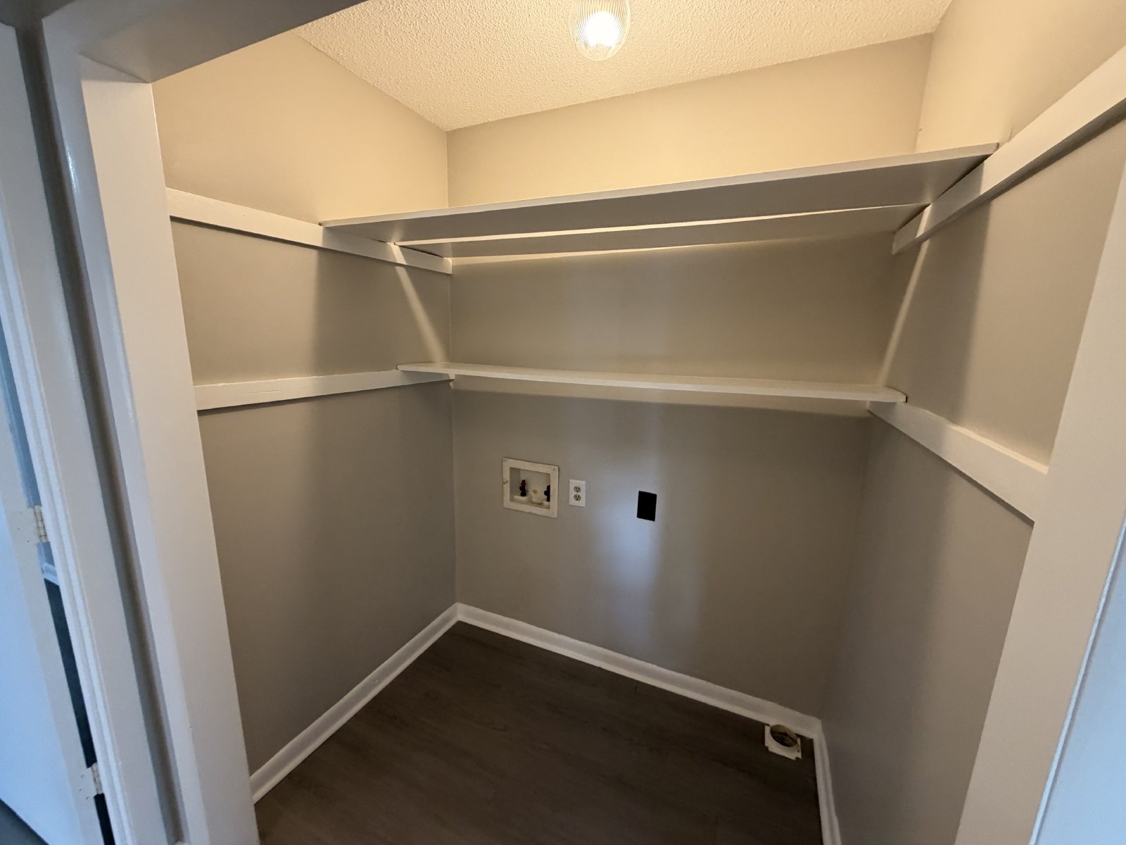 1 Bed 1 Bath Unit In Shelbyvillle property image