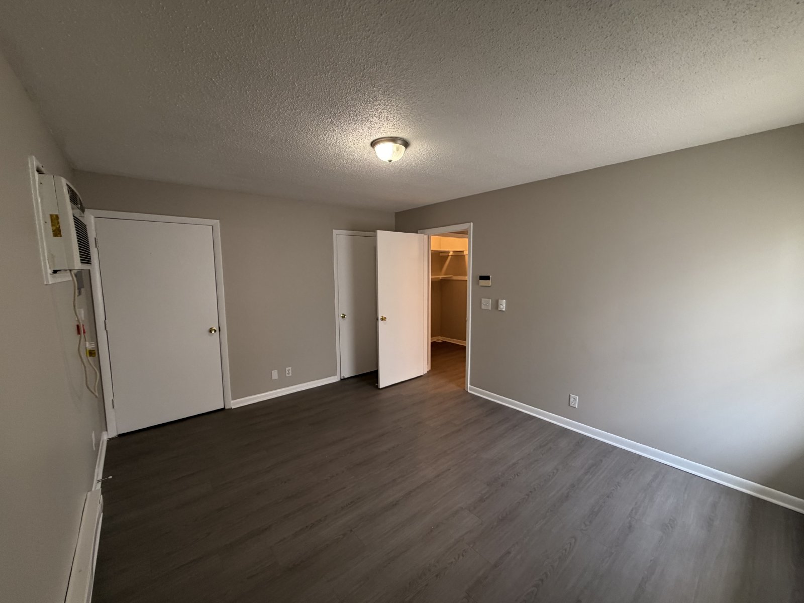 1 Bed 1 Bath Unit In Shelbyvillle property image