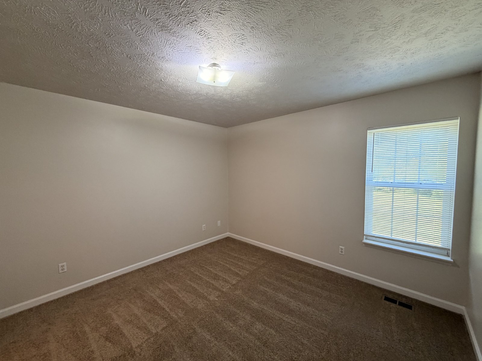 Newly Refreshed 3 Bedroom 2 Bath home in the heart of Smynra! property image