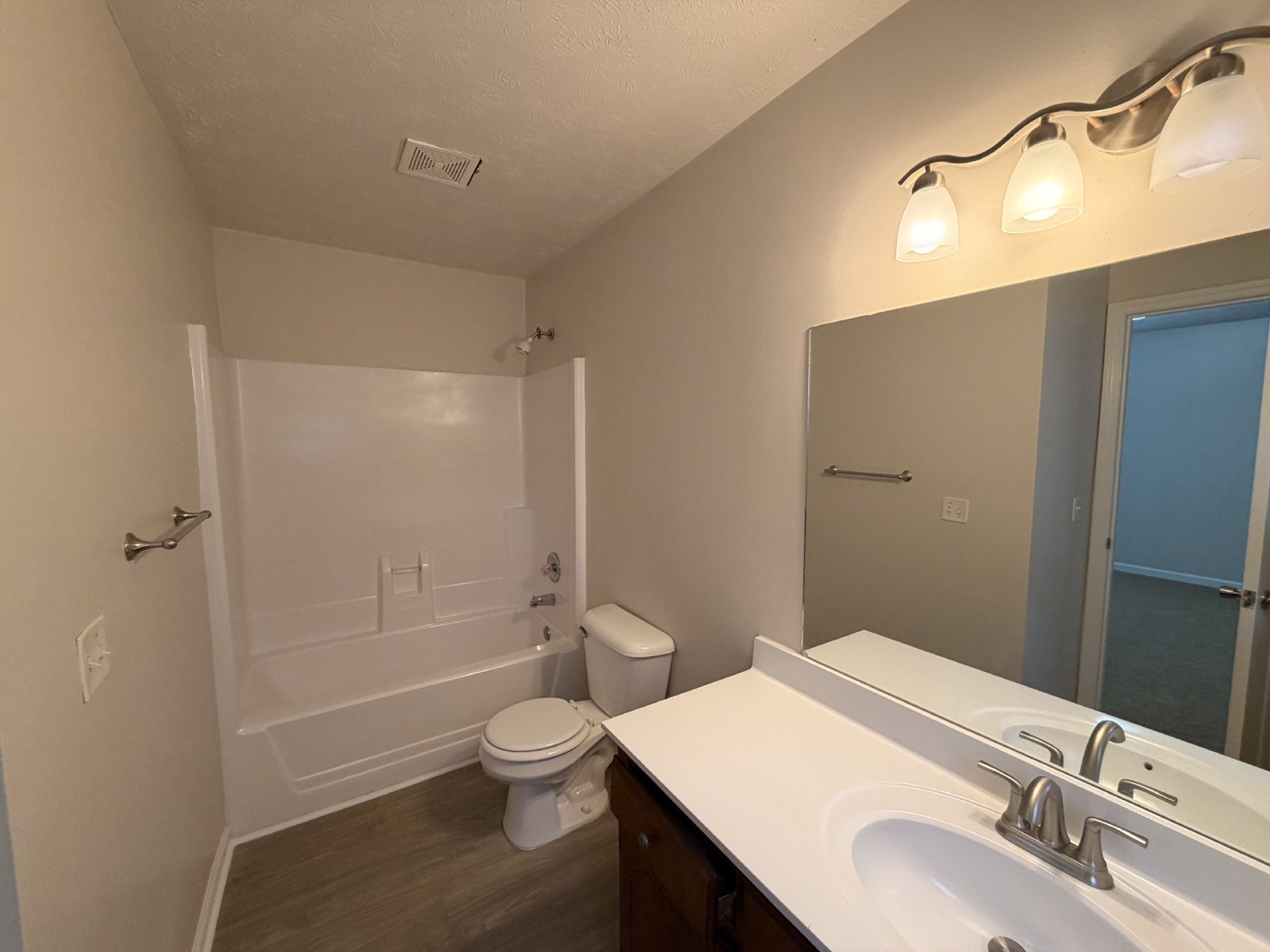 Newly Refreshed 3 Bedroom 2 Bath home in the heart of Smynra! property image