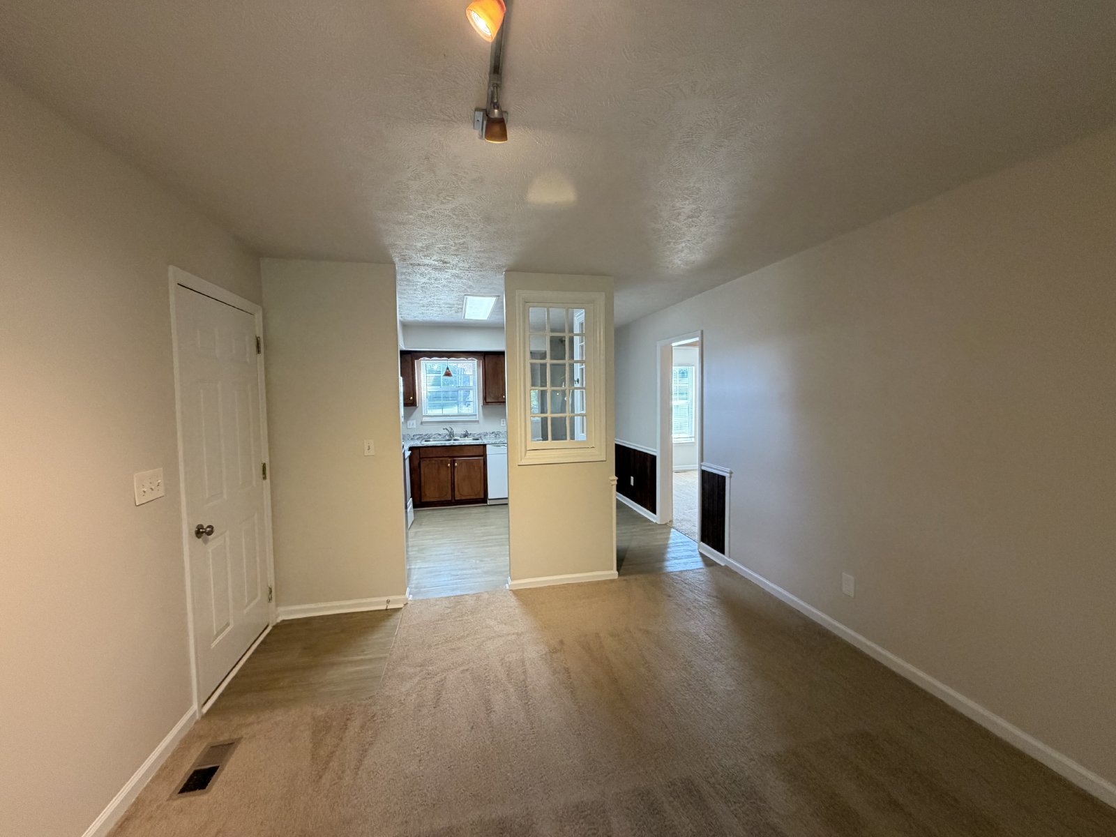 Newly Refreshed 3 Bedroom 2 Bath home in the heart of Smynra! property image