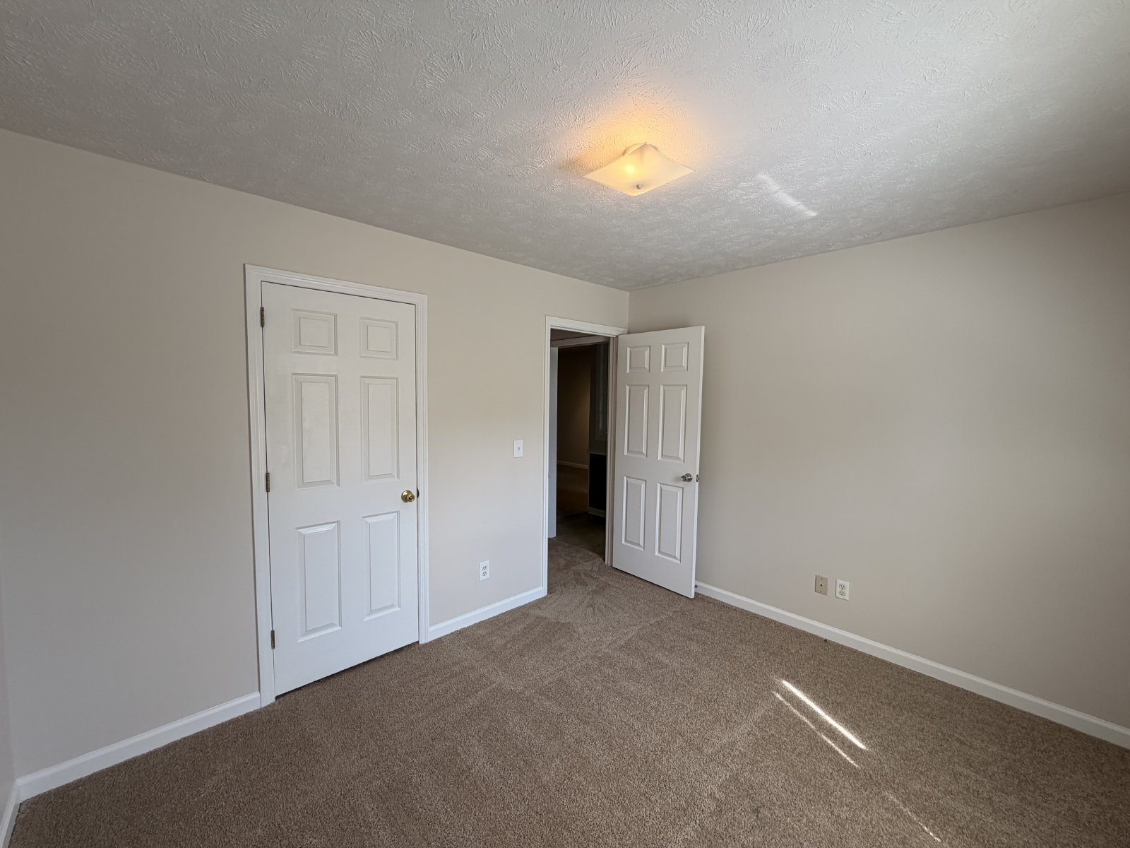Newly Refreshed 3 Bedroom 2 Bath home in the heart of Smynra! property image