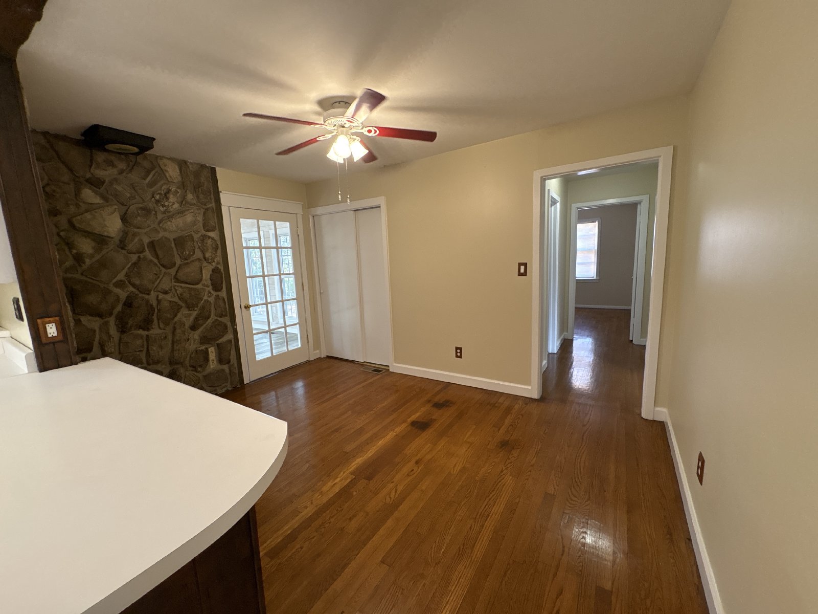 Cozy Ranch Home in Conevniengt Manchester Location... property image