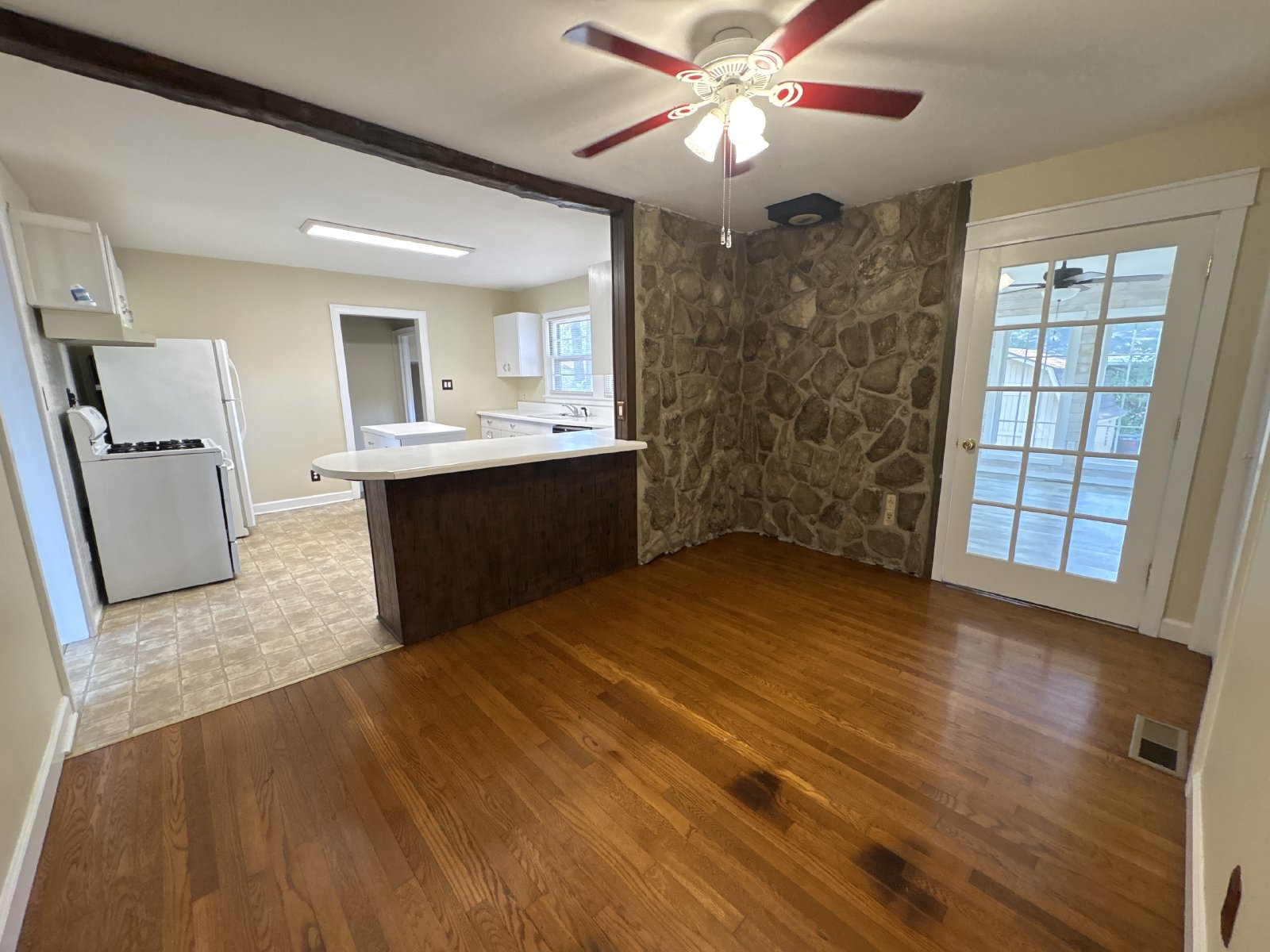 Cozy Ranch Home in Conevniengt Manchester Location... property image
