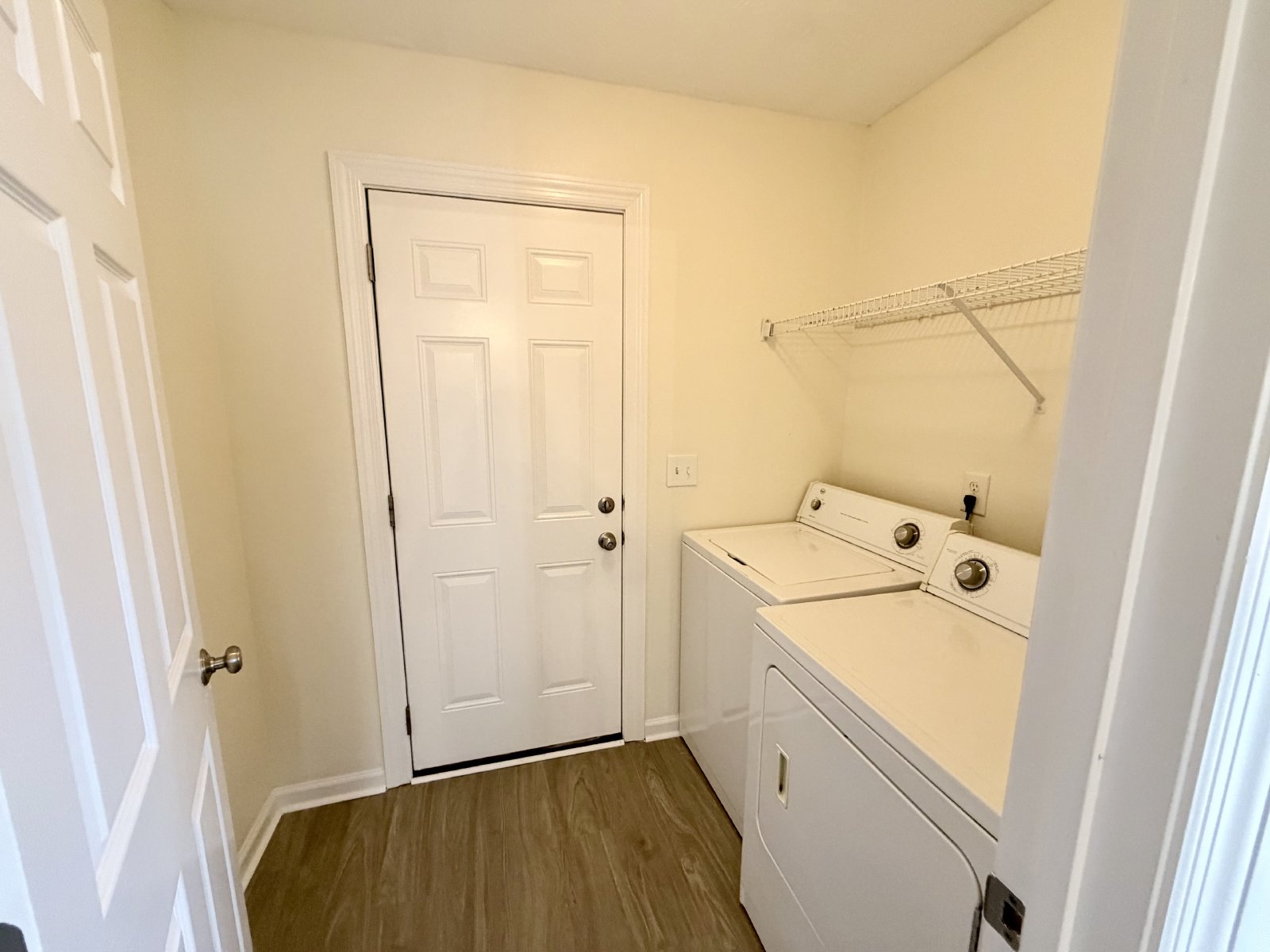 Nice 3 Bedroom 2.5 Bath Home Available Now in Murfreesboro - Close to MTSU property image