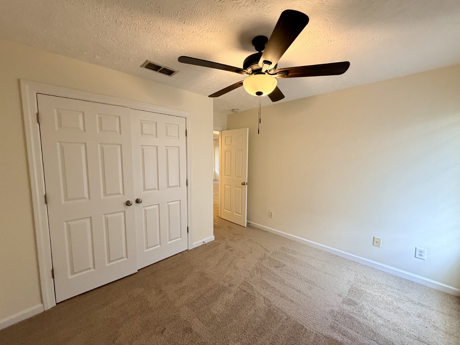 Nice 3 Bedroom 2.5 Bath Home Available Now in Murfreesboro - Close to MTSU property image