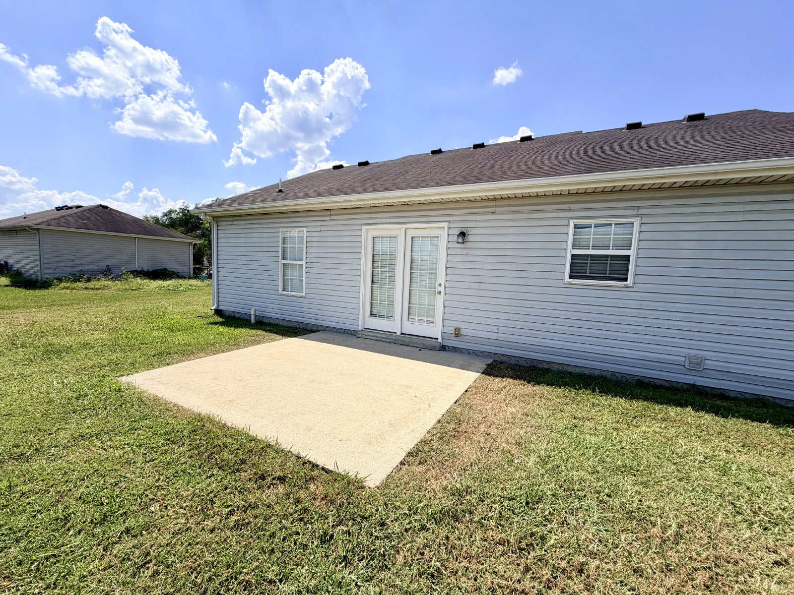 Nice 3 Bedroom 2.5 Bath Home Available Now in Murfreesboro - Close to MTSU property image