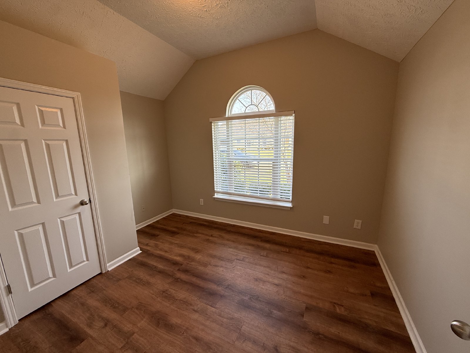 Freshly Updated 3-Bedroom Home with Fenced Backyard – NO CARPET! property image