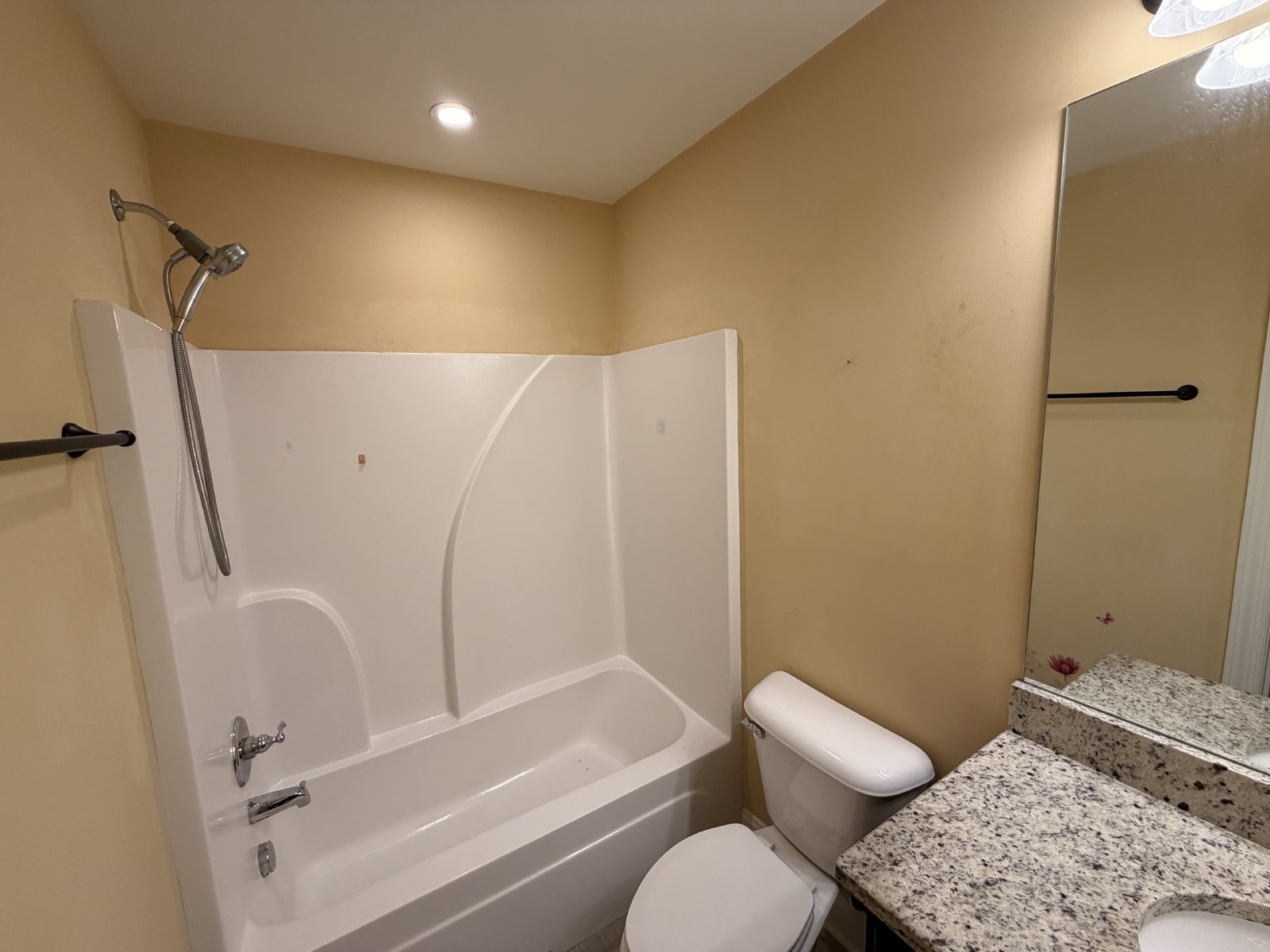 Beautiful 3 Bed 2 Bath Townhome in Generals Run property image
